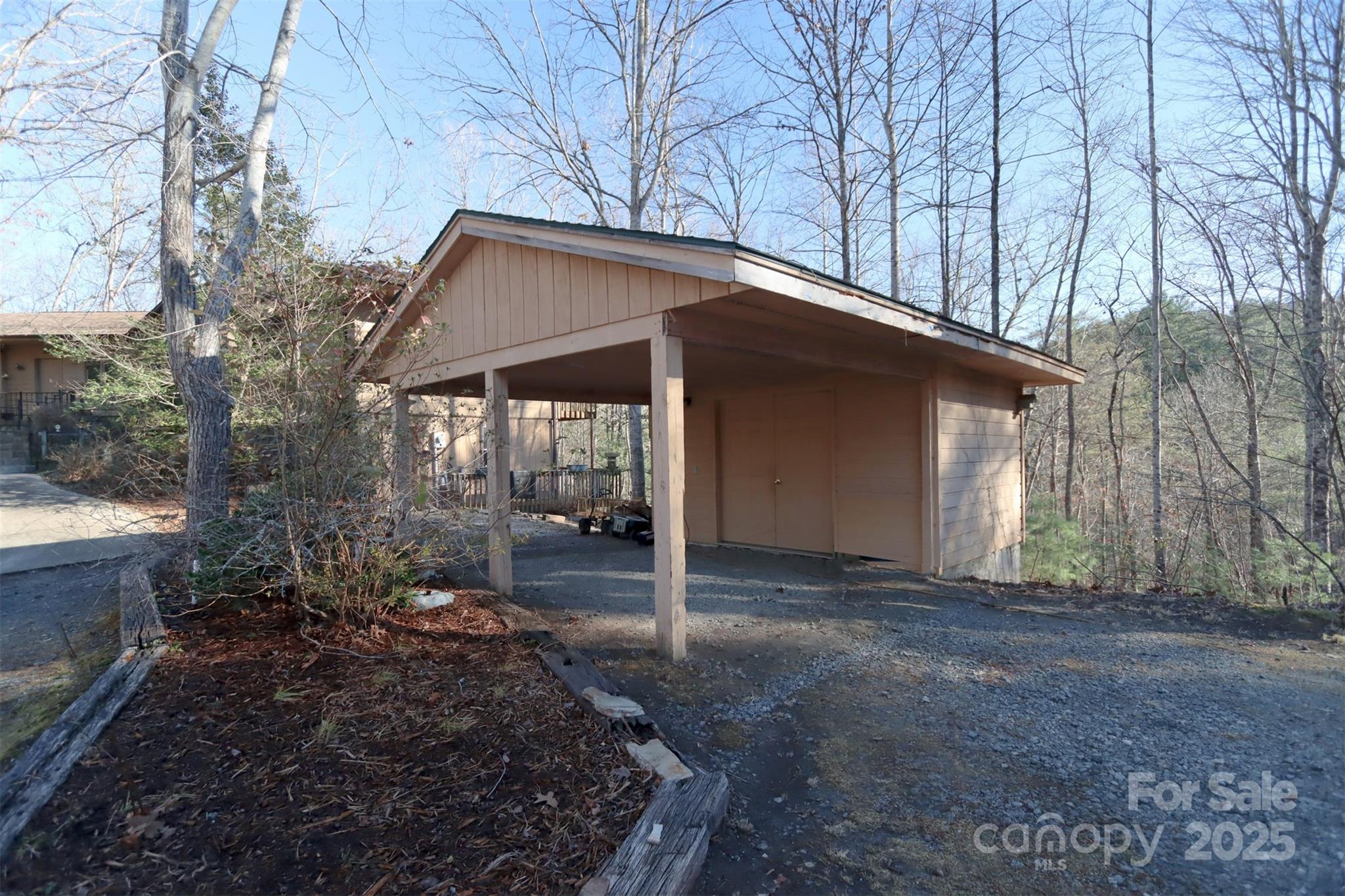 388 Island Creek Road