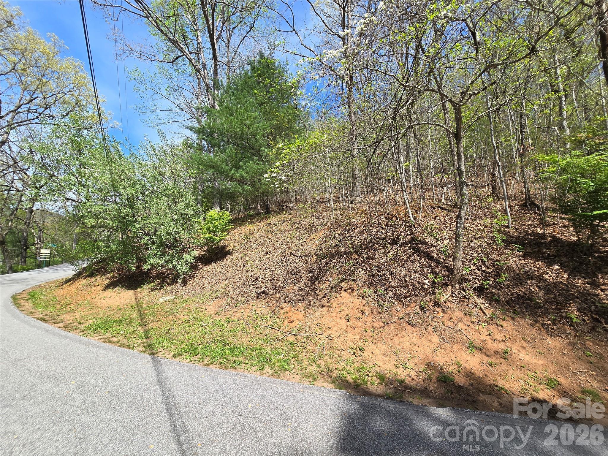 0 WINDING WAY Drive 32/33