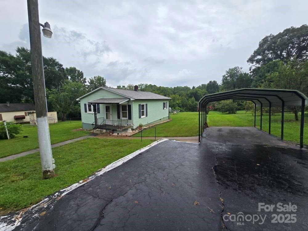 105 La Colline Avenue