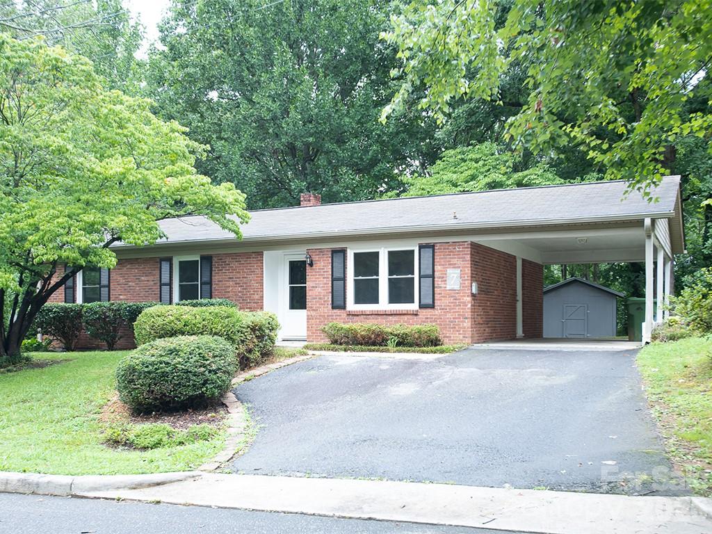 7 Brookshire Street Extension, Asheville, NC, 28803