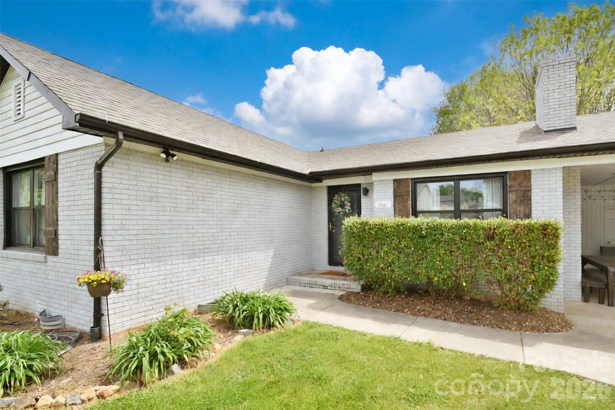 1061 Rembrandt Drive SW