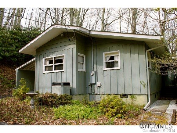 Walker-In-The-Hills - Residential