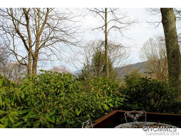 Walker-In-The-Hills - Residential