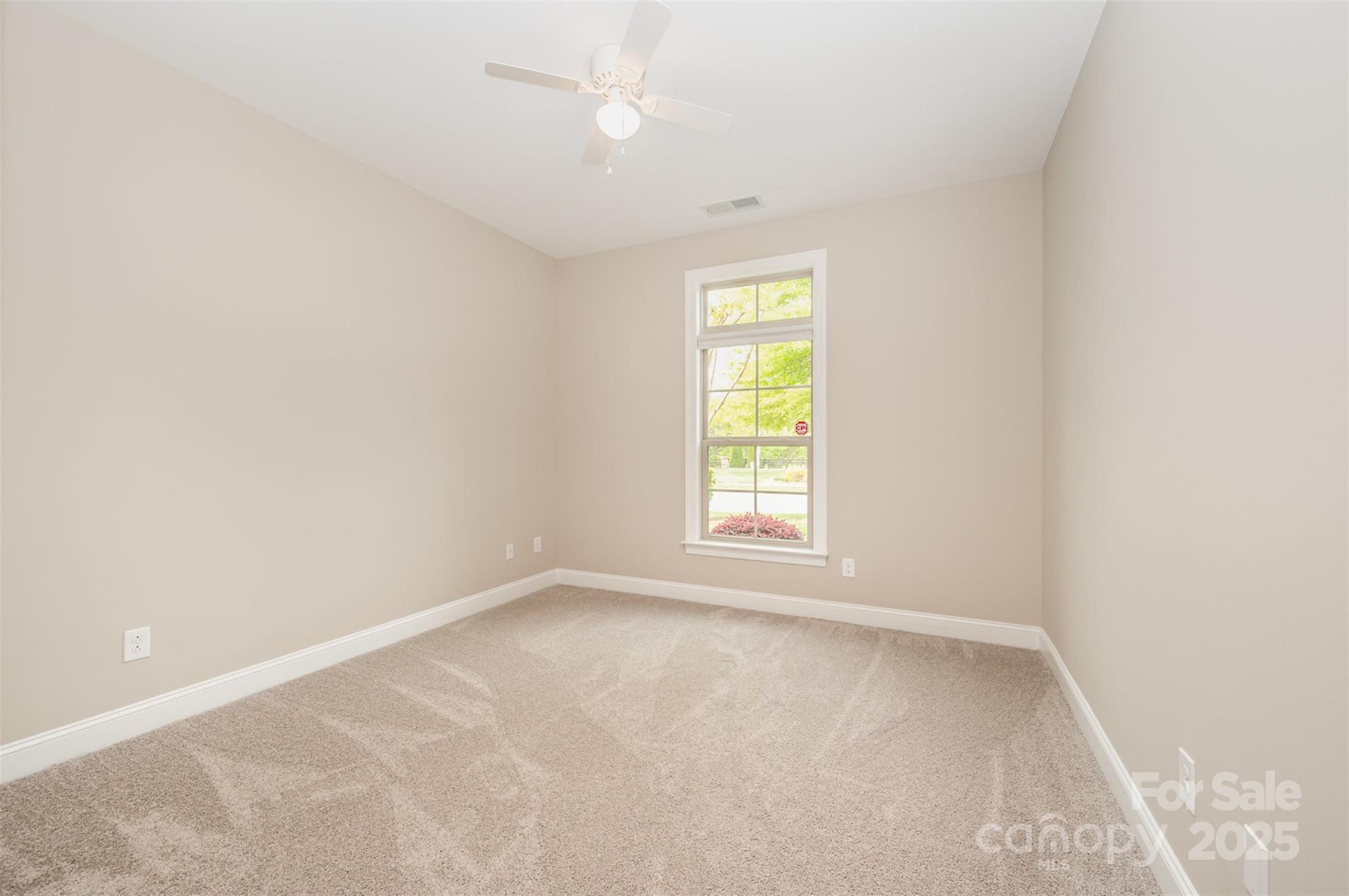 The Courtyards at Emerald Lake - Residential