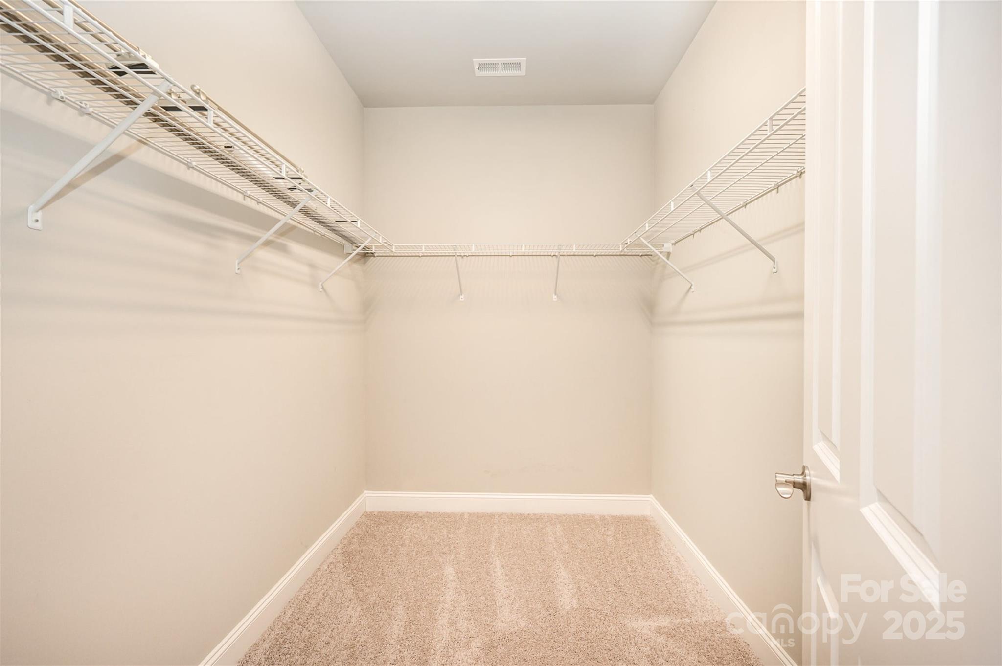 The Courtyards at Emerald Lake - Residential