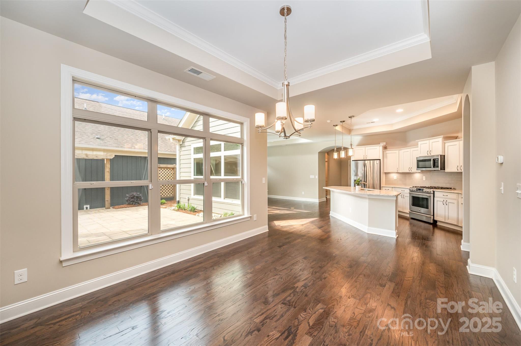 The Courtyards at Emerald Lake - Residential