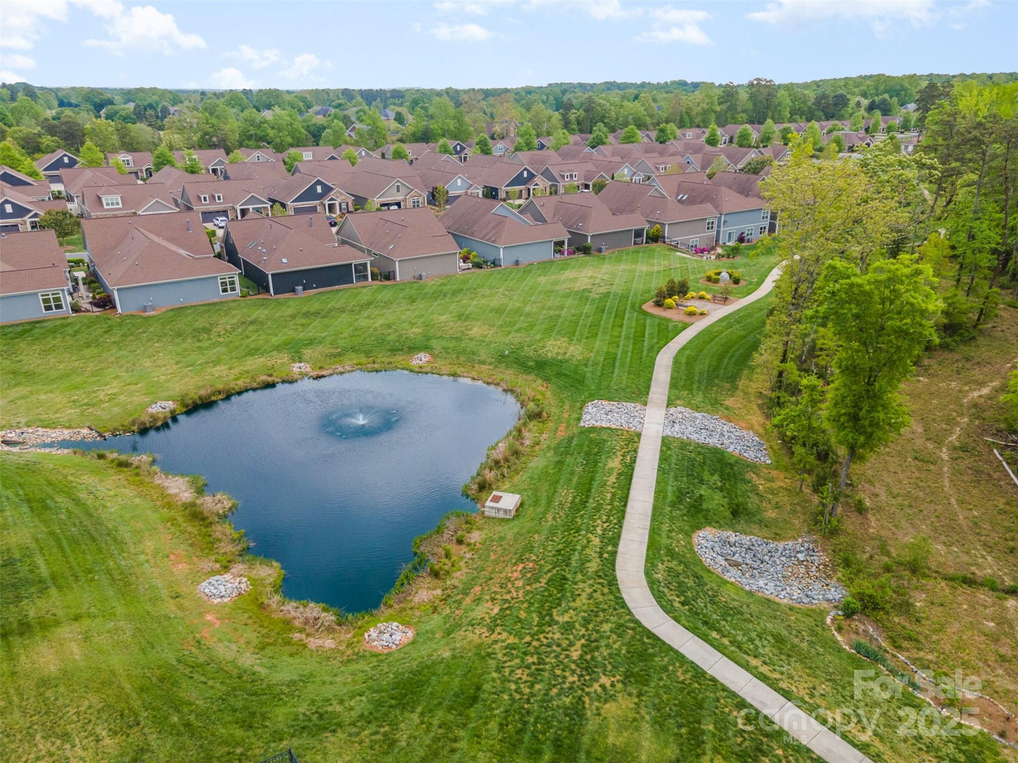 The Courtyards at Emerald Lake - Residential