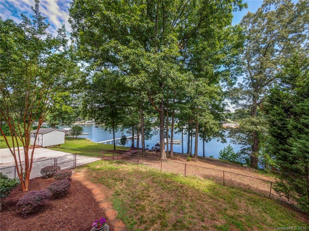 Shady Cove - Residential