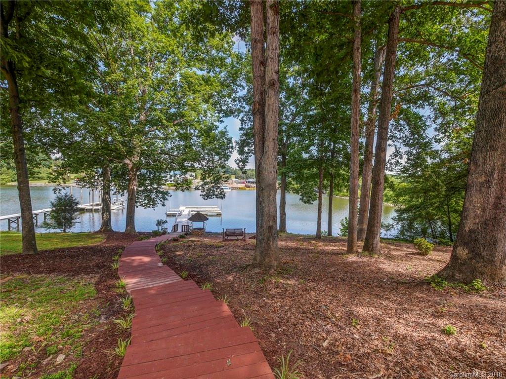 Shady Cove - Residential