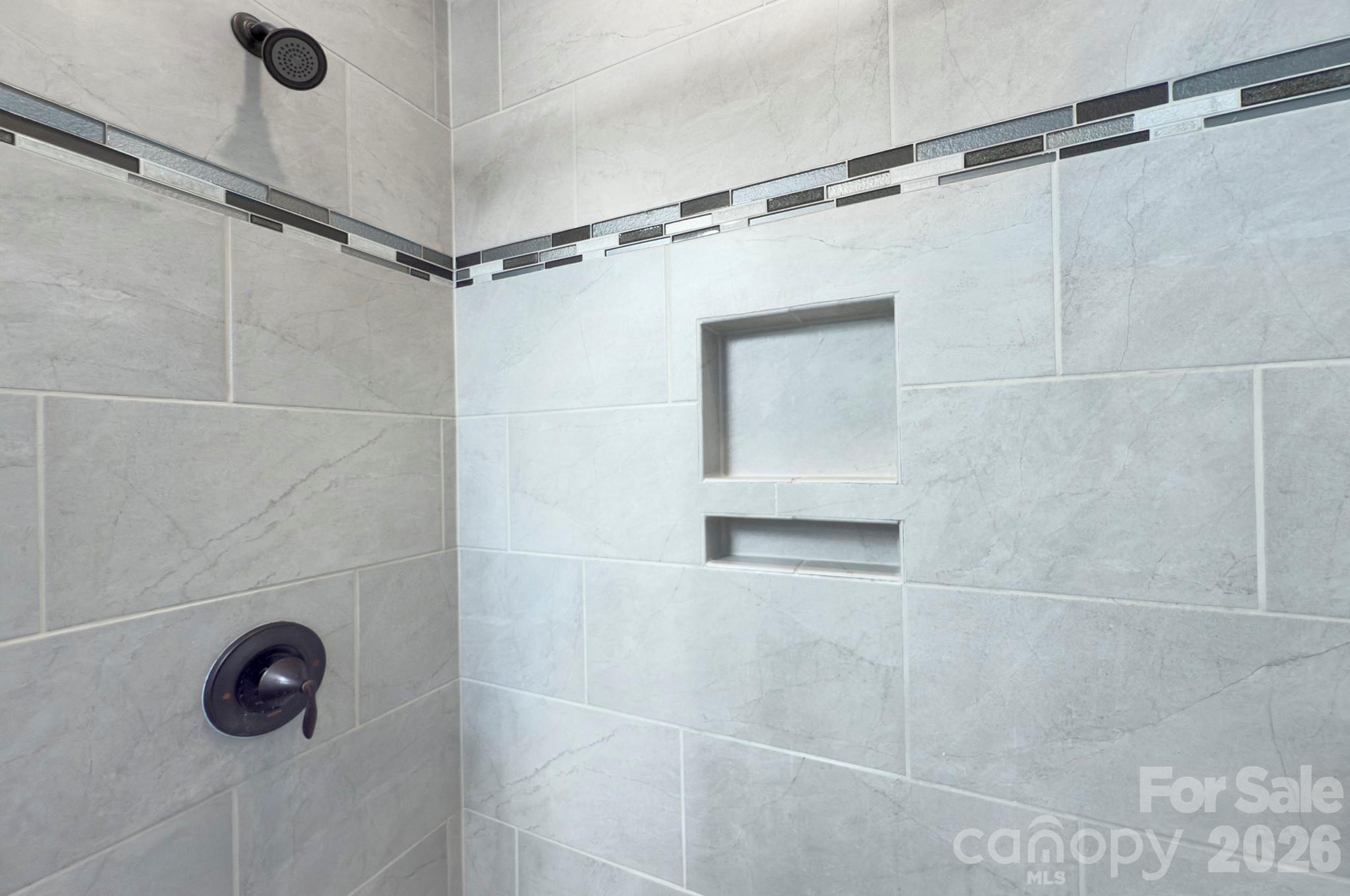 Lake Crest - Residential