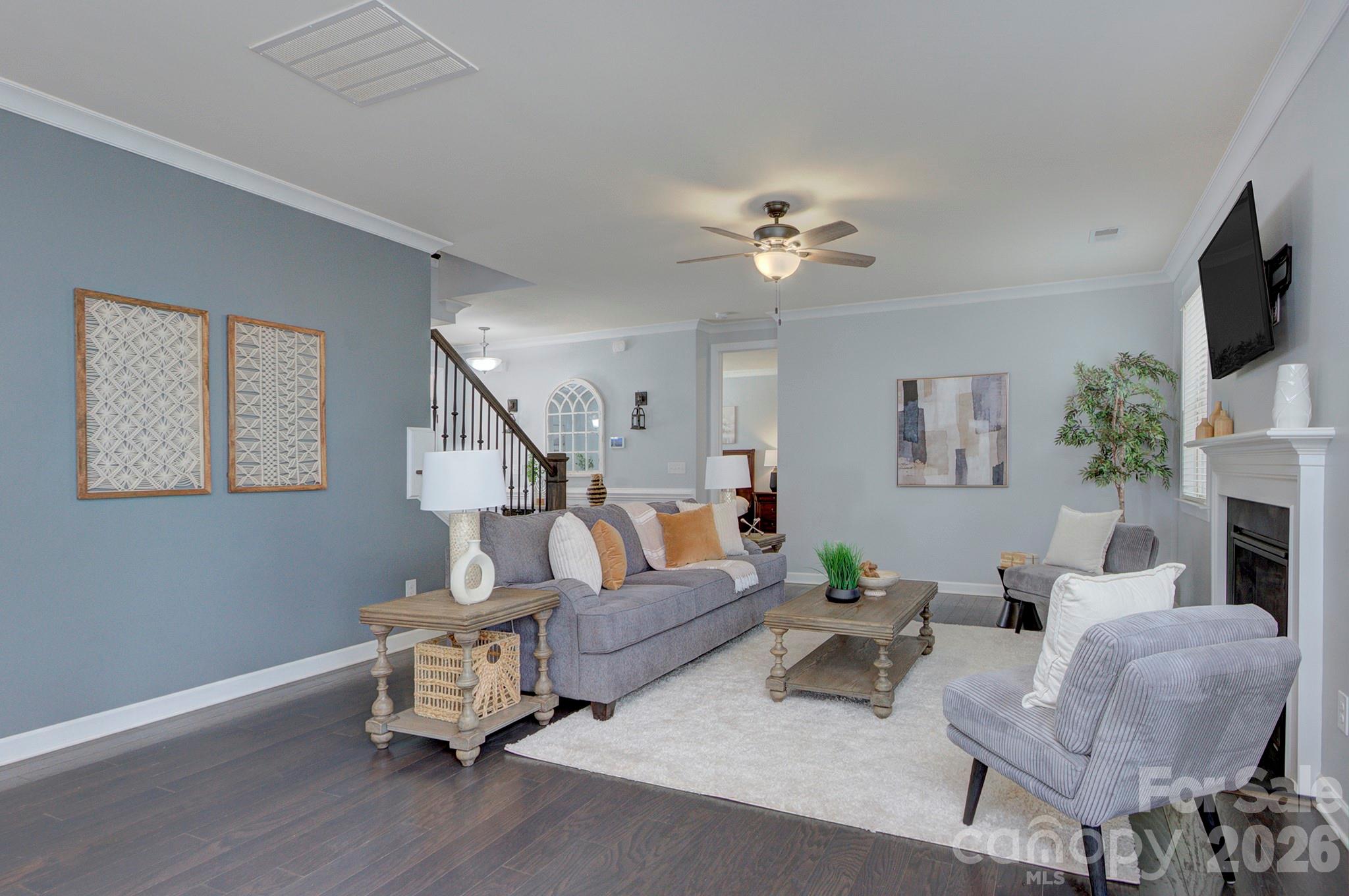 Lake Crest - Residential