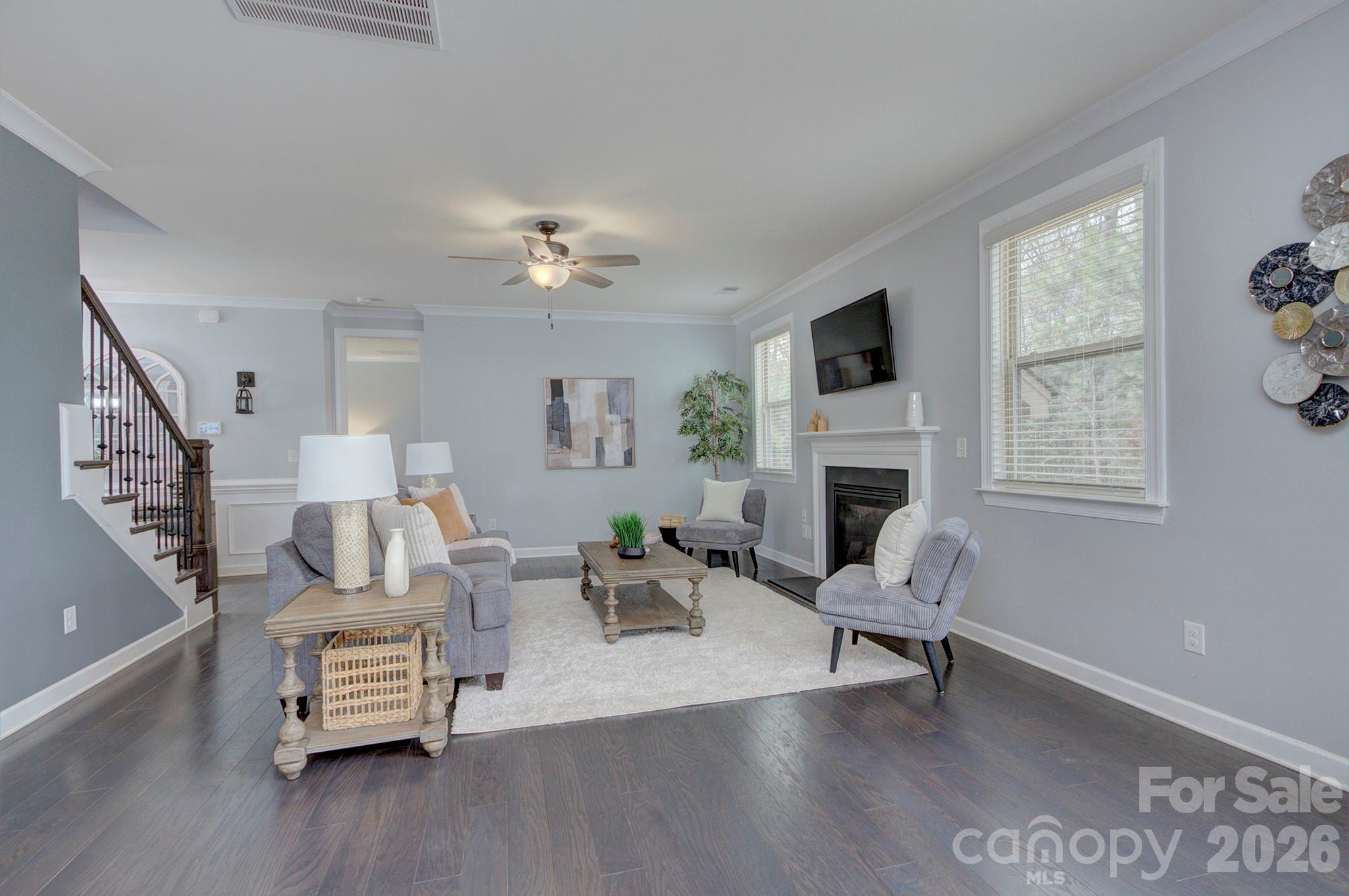 Lake Crest - Residential