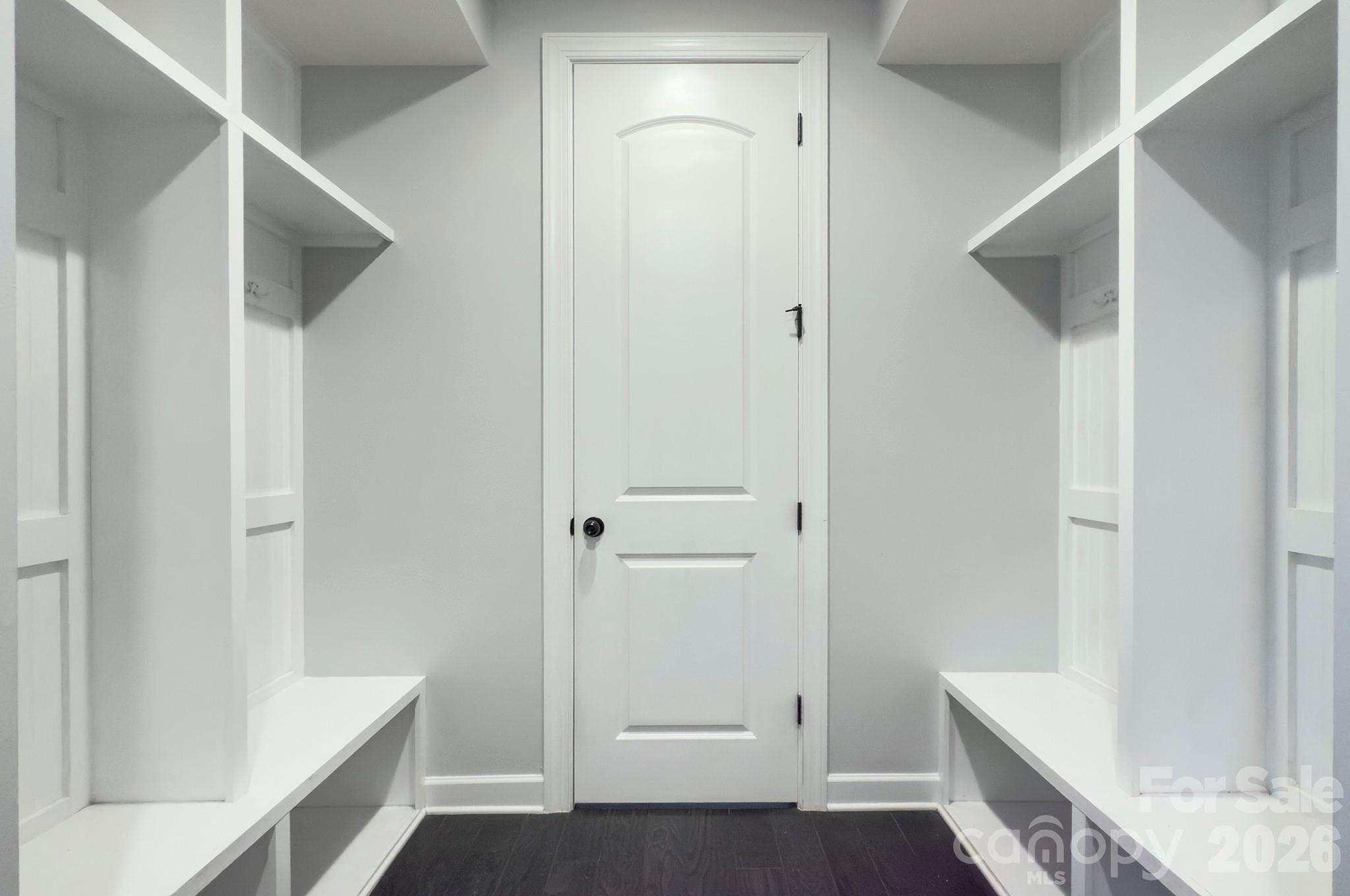 Lake Crest - Residential