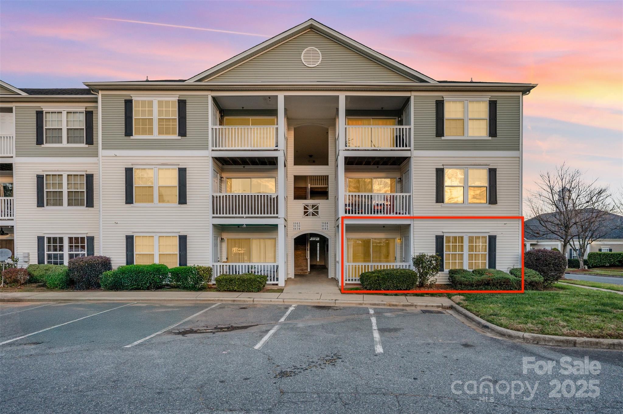 1182 Plaza Walk Drive