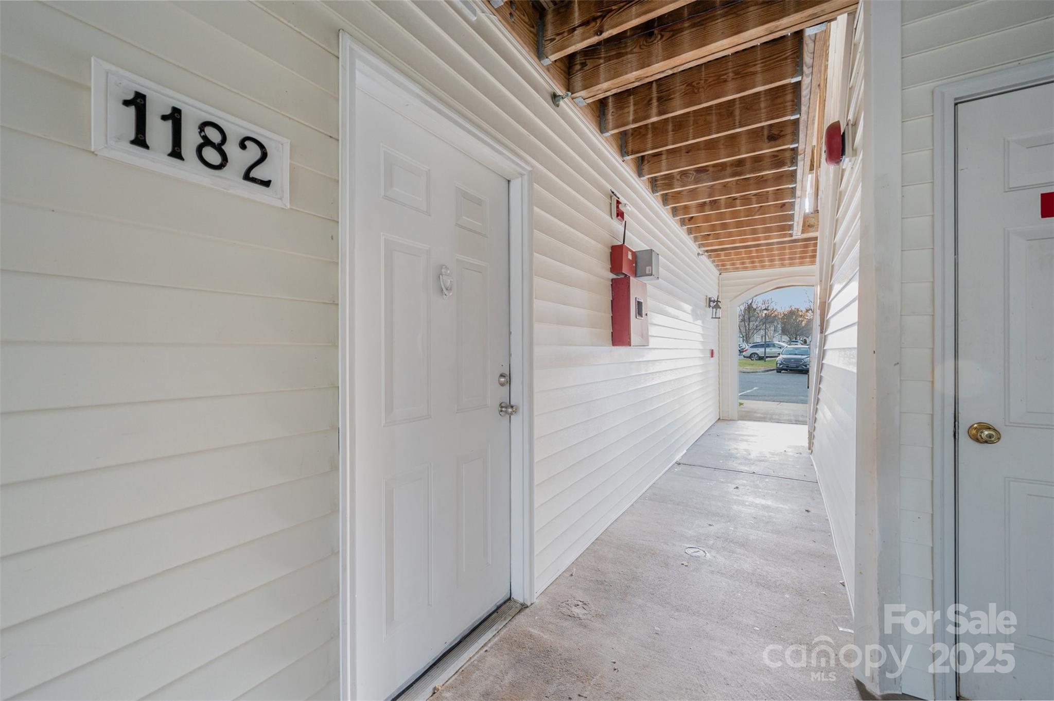 1182 Plaza Walk Drive