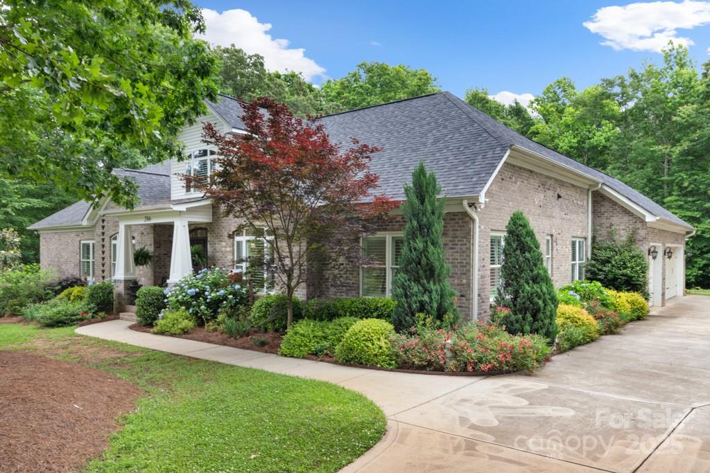 206 Oxford Place Drive