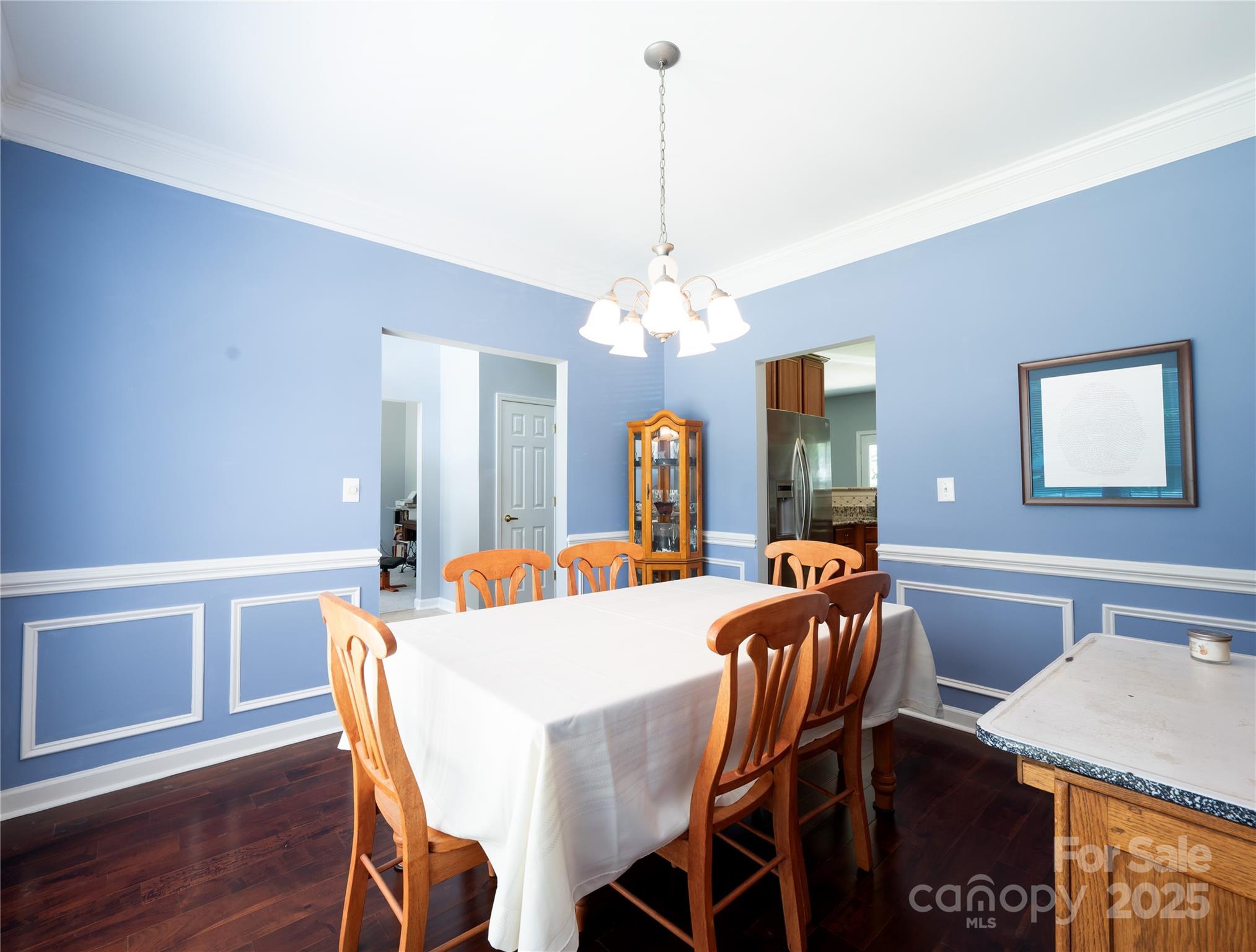219 Harrowfield Heights