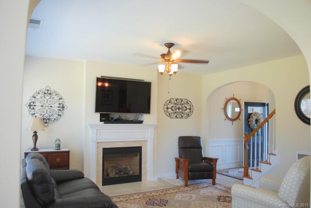 Ridge Pointe - Residential