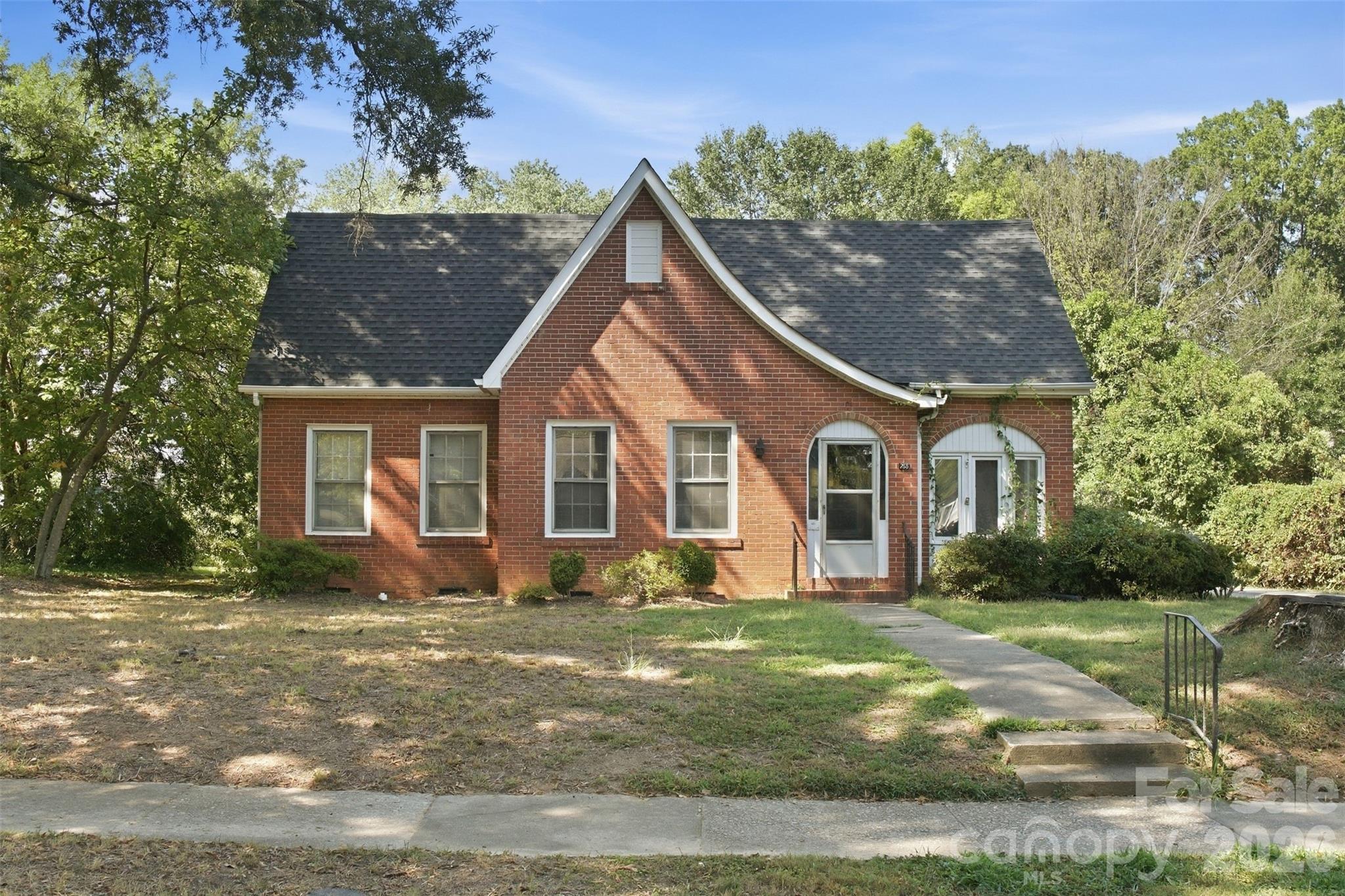 765 Eden Terrace