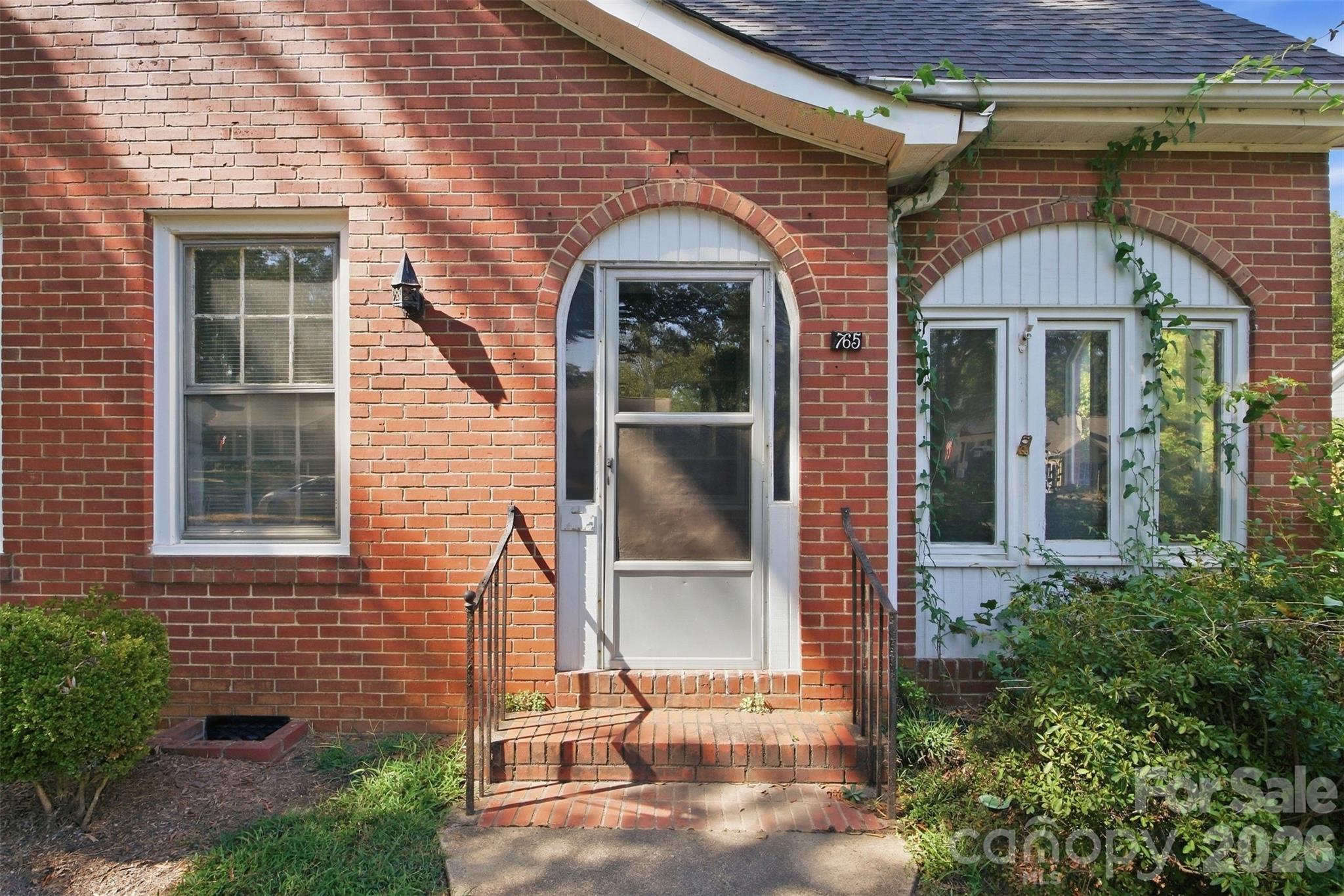 765 Eden Terrace