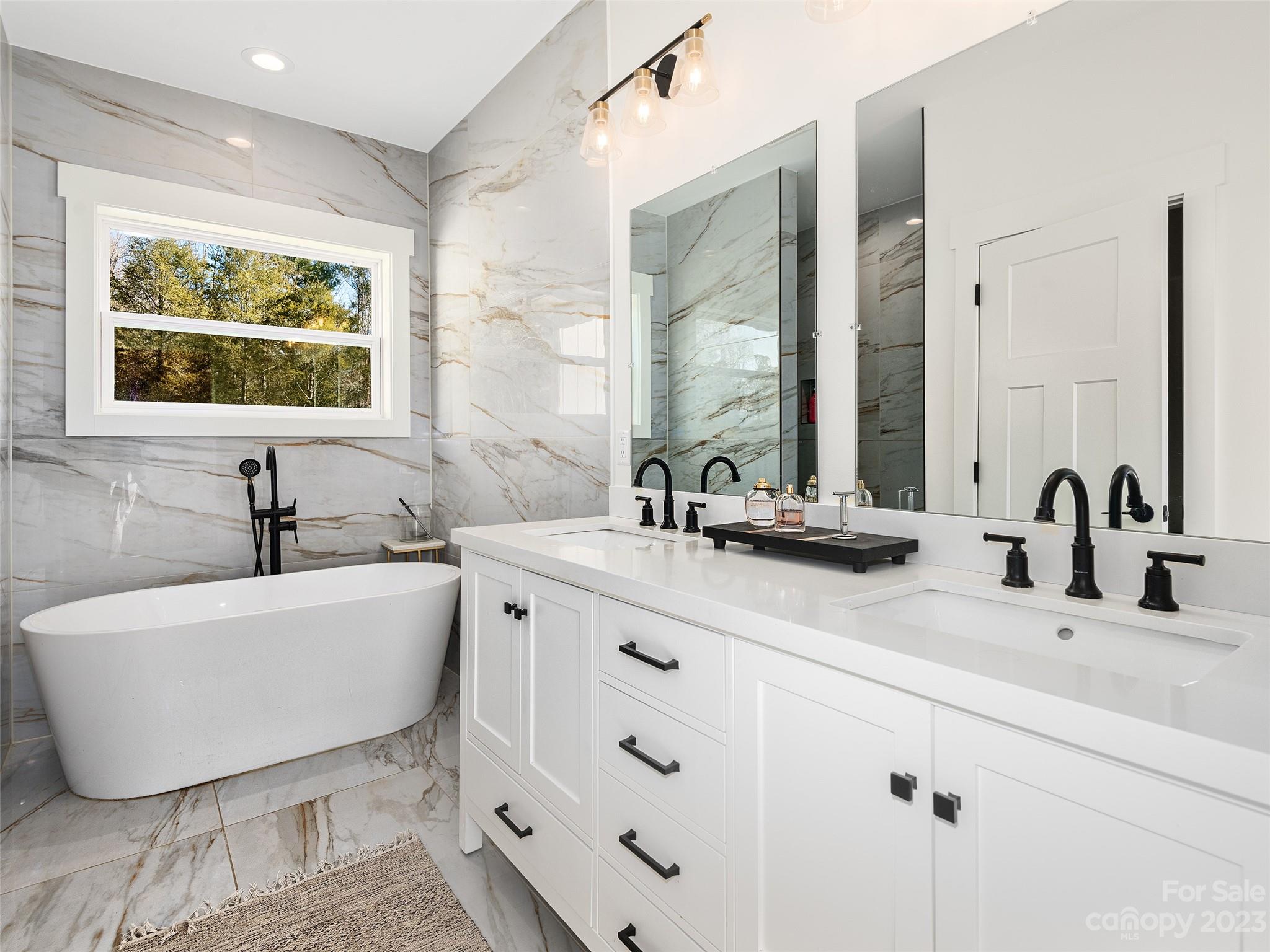 Beechwood Lakes - Residential