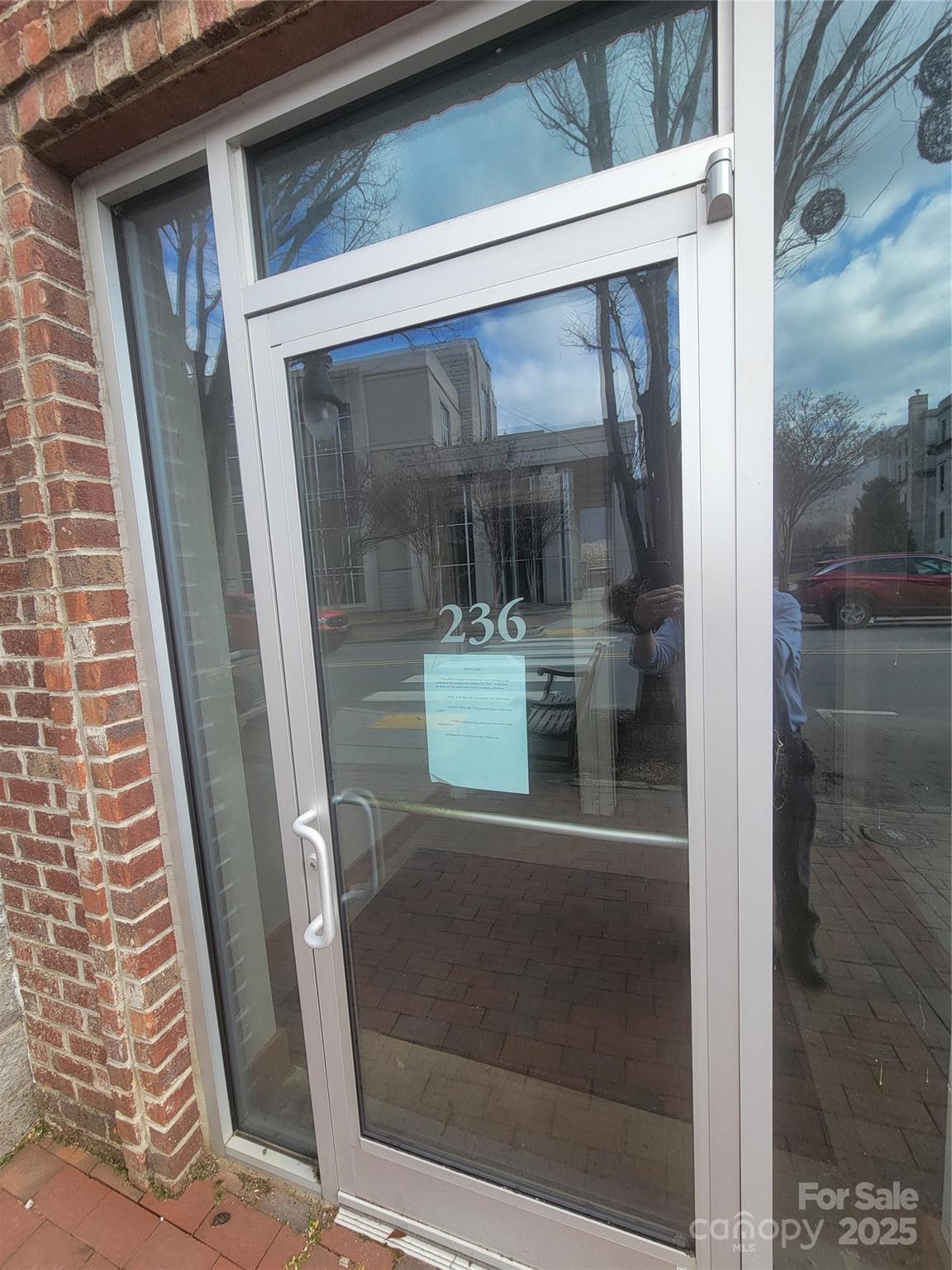 232/236 N Main Street
