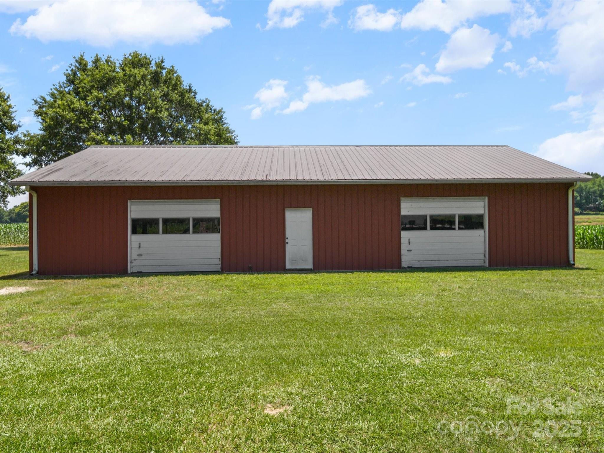 1904 Old Peachland Road