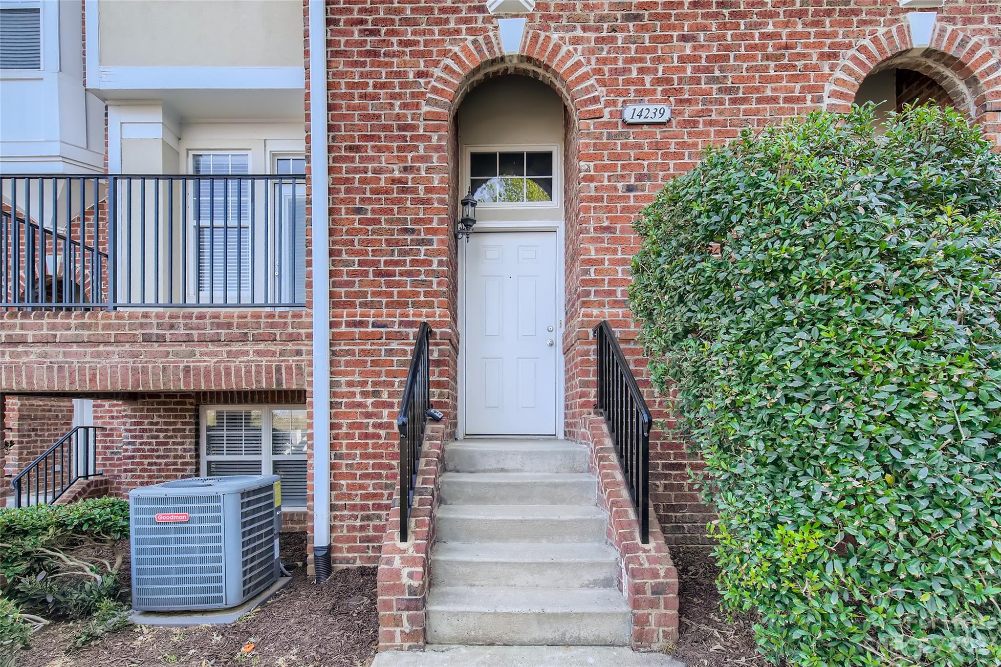 Richmond Hill Park - Residential Lease