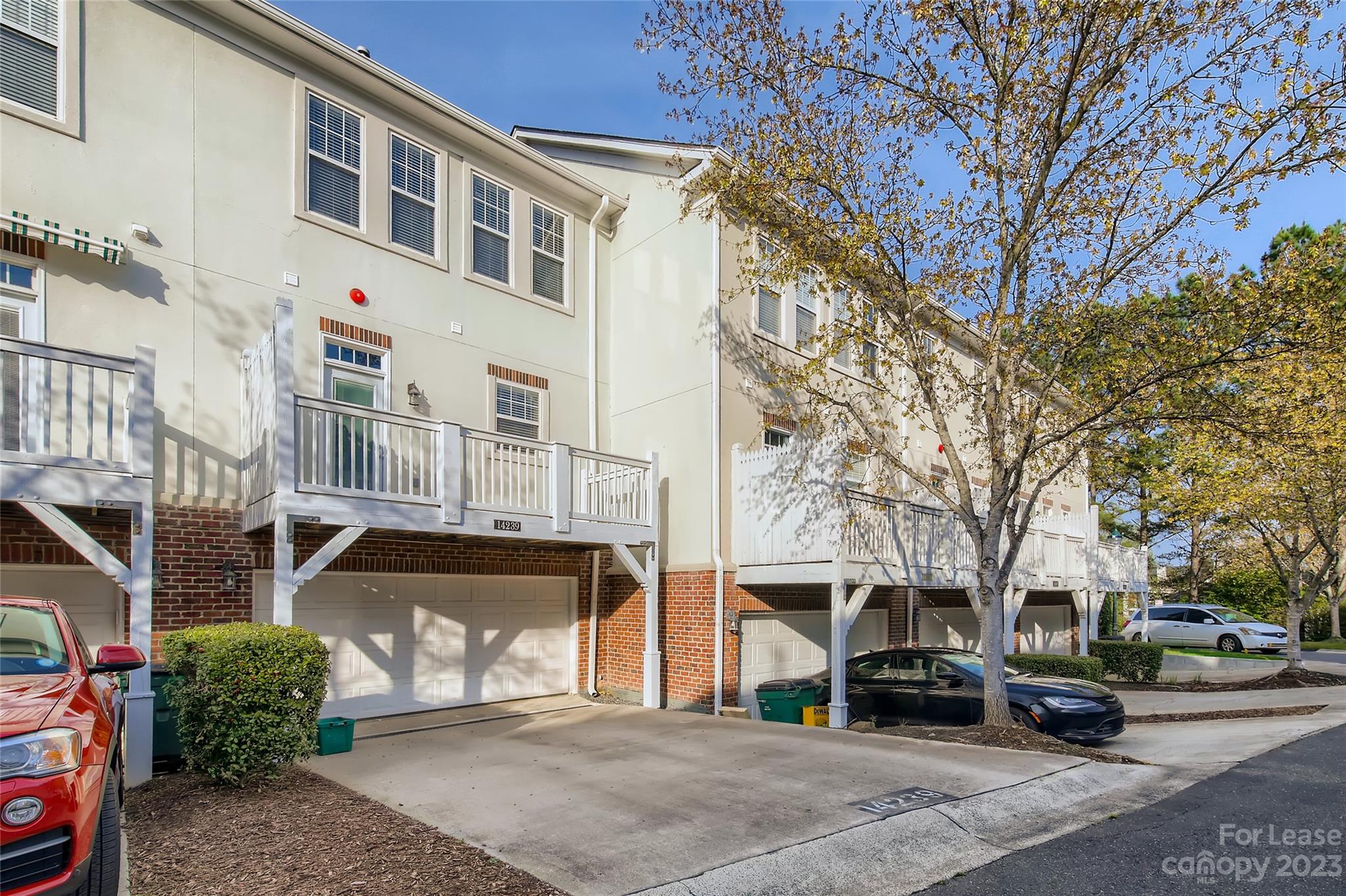 Richmond Hill Park - Residential Lease