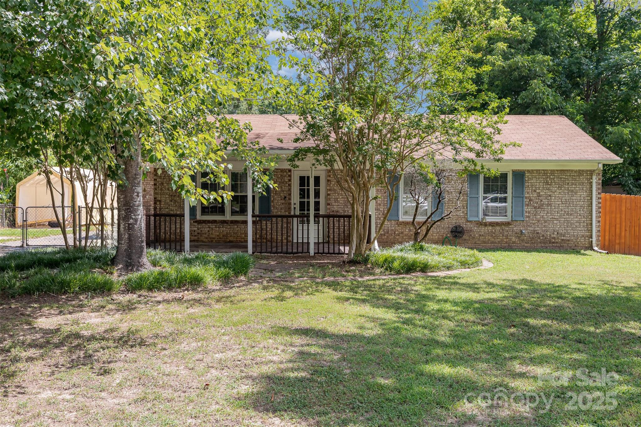 7902 Teakwood Road