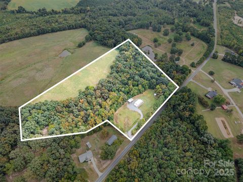 Photo of 690 Hill Road, Wadesboro, NC 28170 (MLS # 4314116)