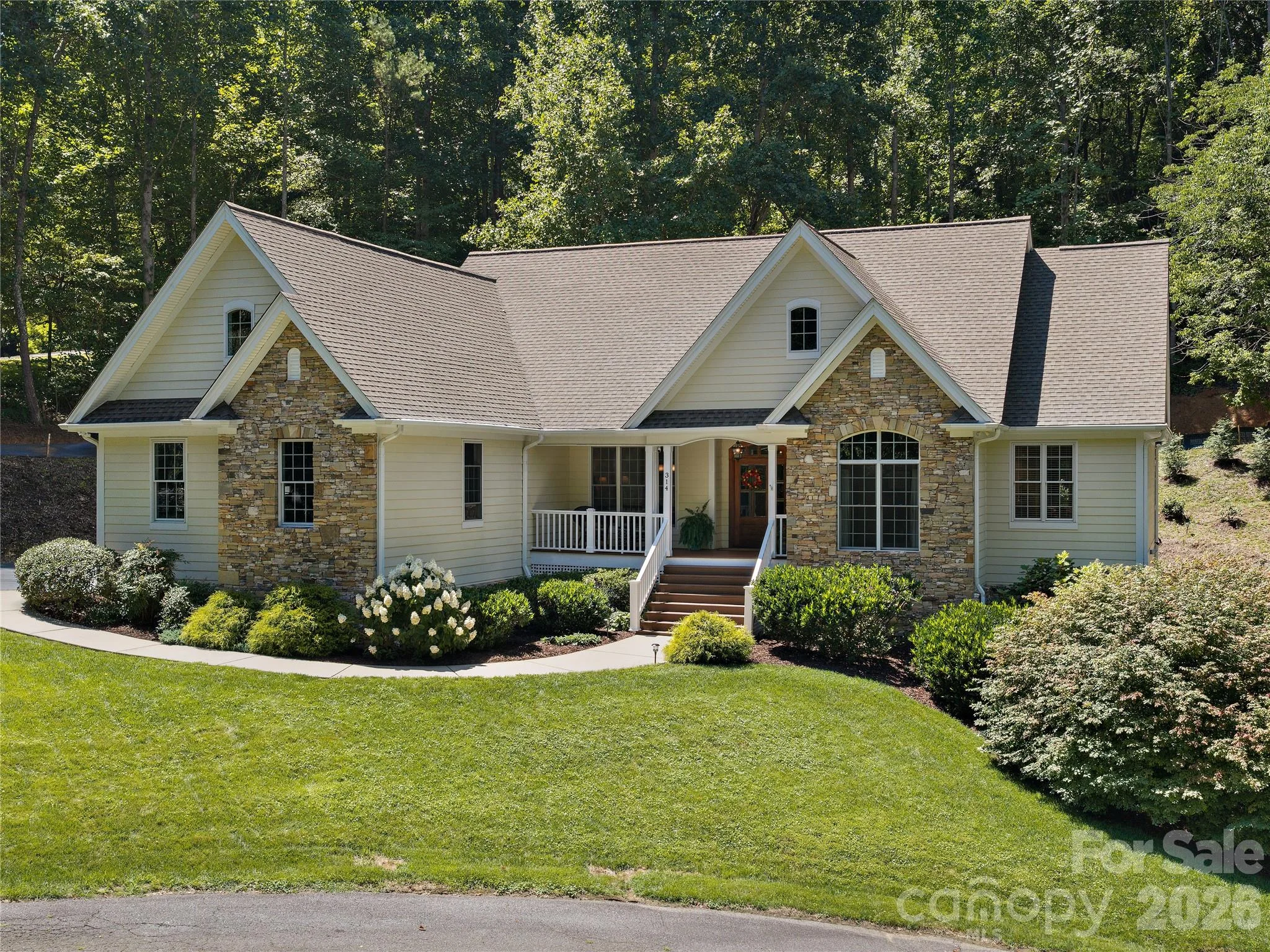 314 Summerset Drive, Clyde, NC, 28721