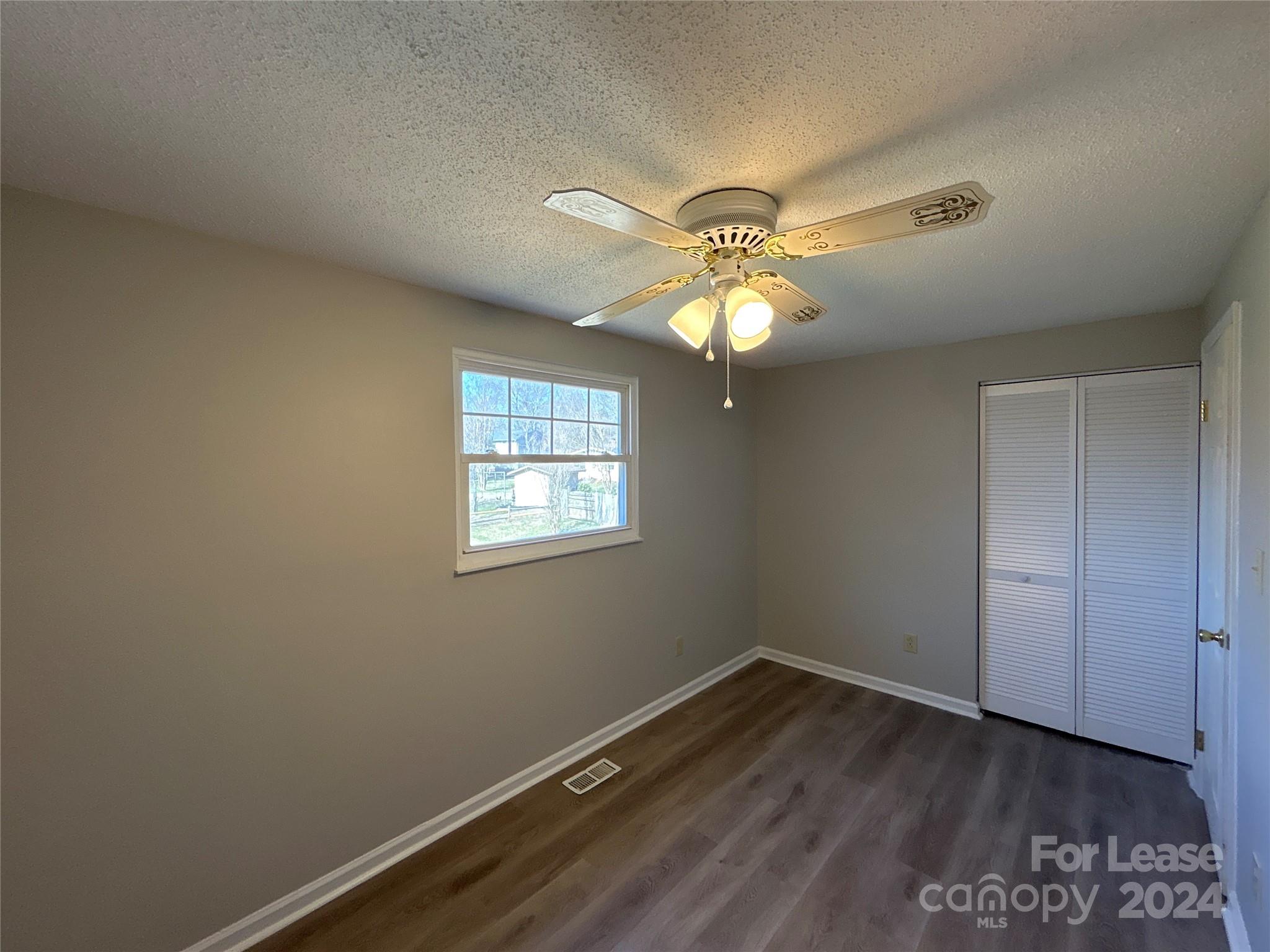 Shadow Lake - Residential Lease