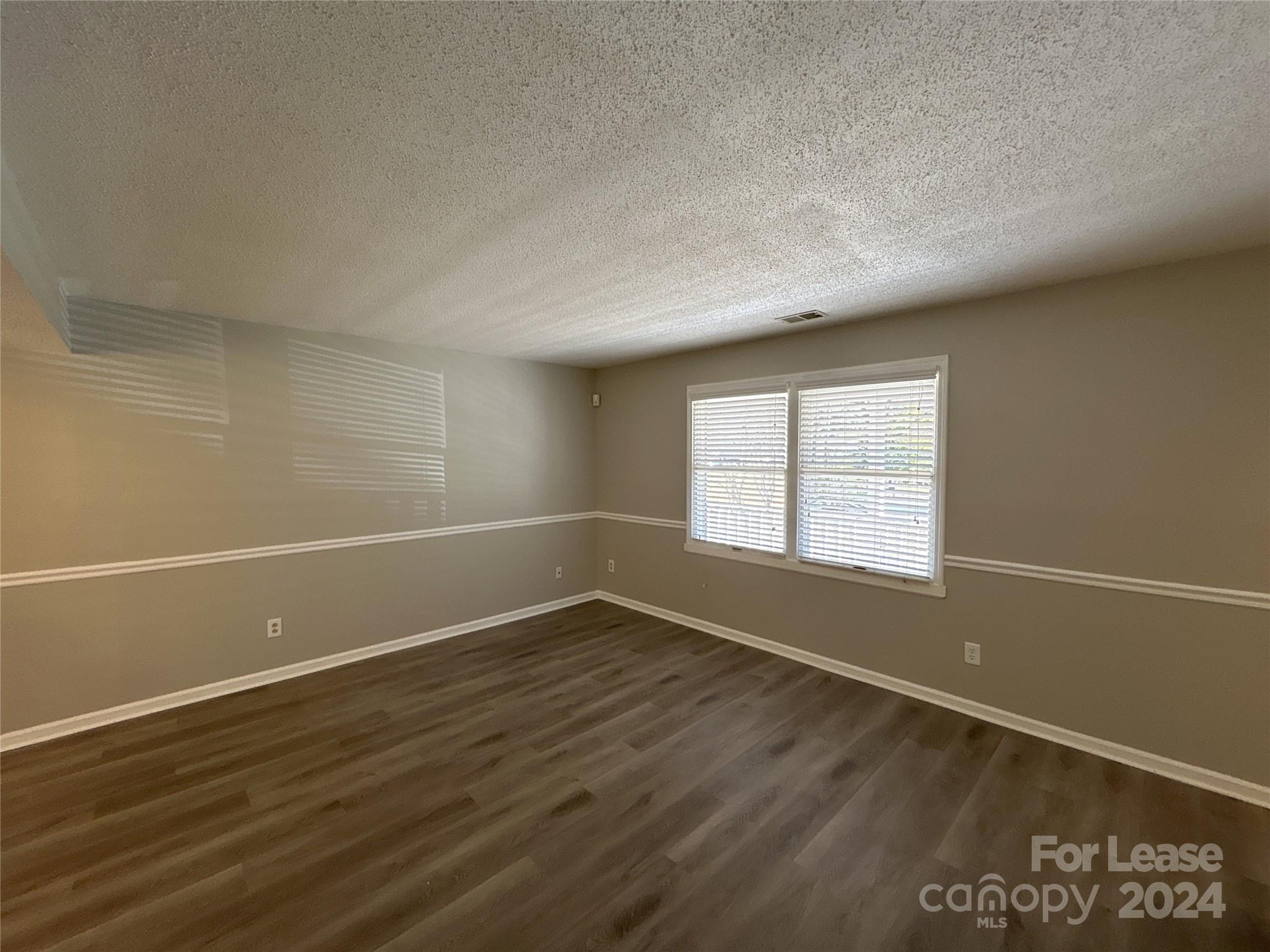 Shadow Lake - Residential Lease