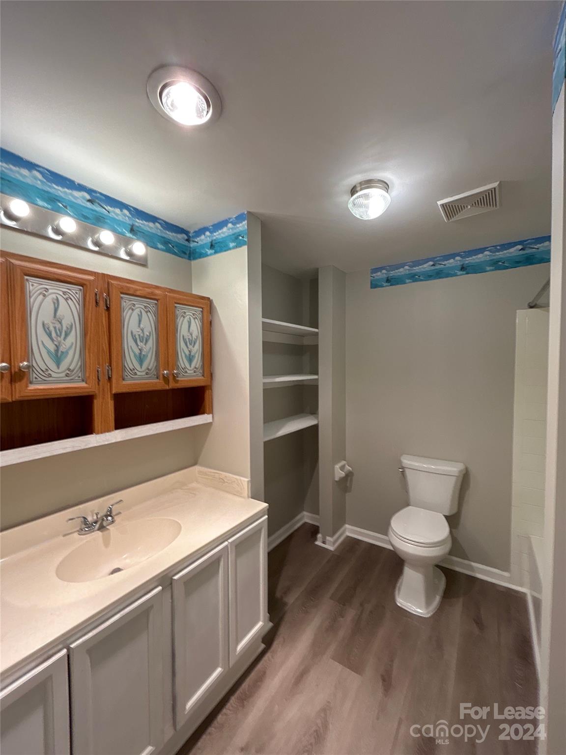 Shadow Lake - Residential Lease