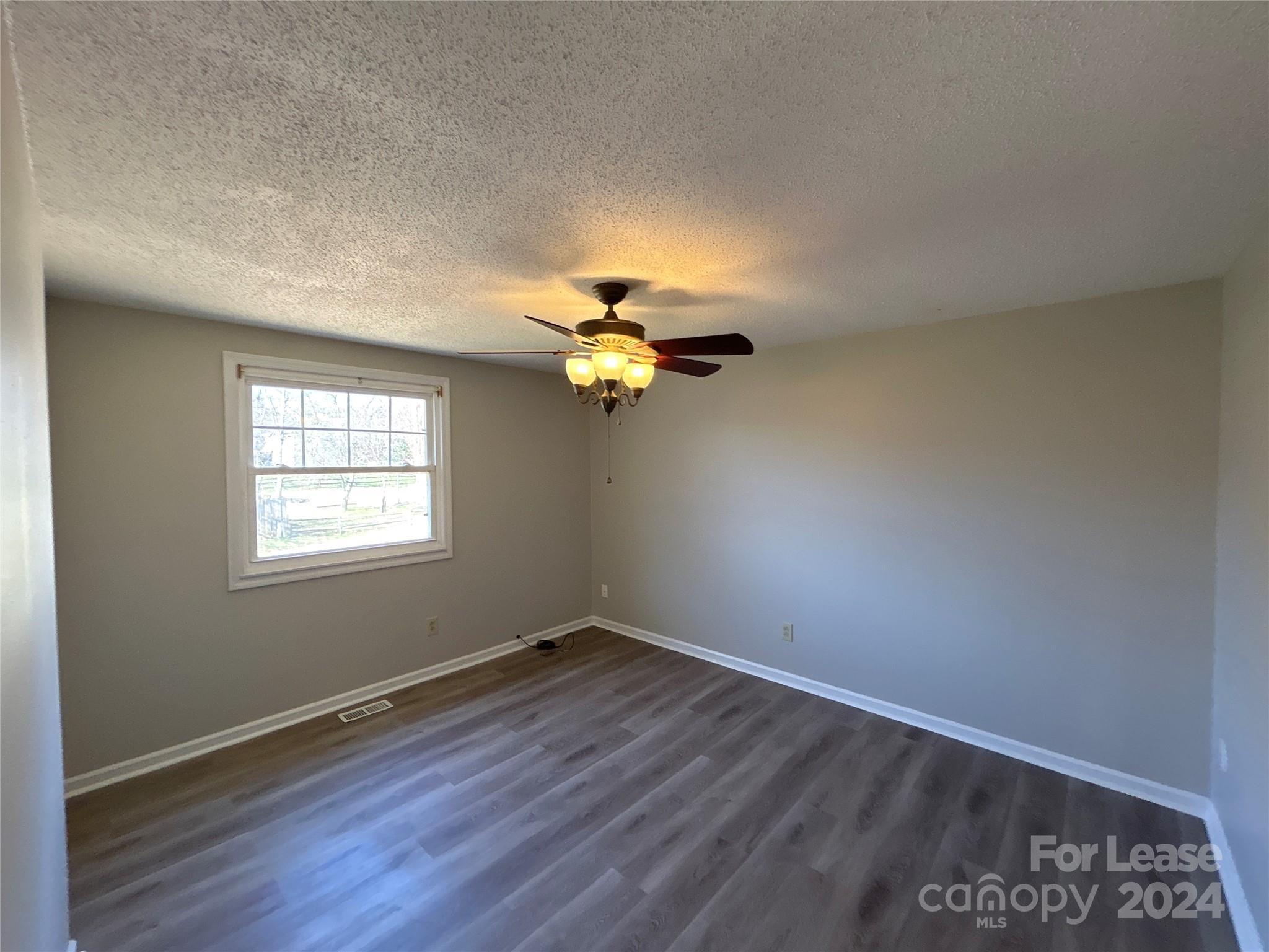 Shadow Lake - Residential Lease