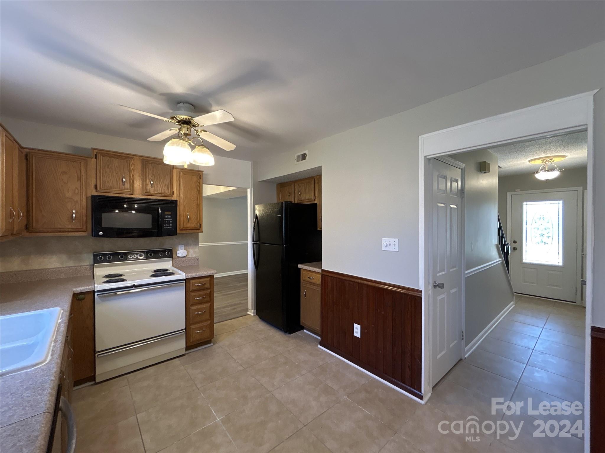 Shadow Lake - Residential Lease