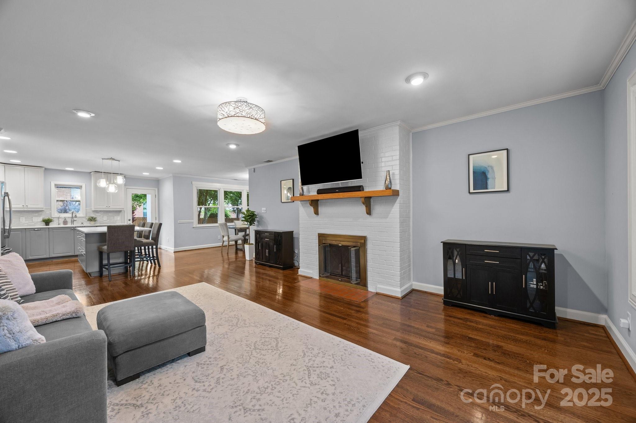 4106 Castlewood Road