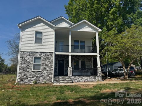 Photo of 1008 Rockland Circle, Concord, NC 28025 (MLS # 4368022)