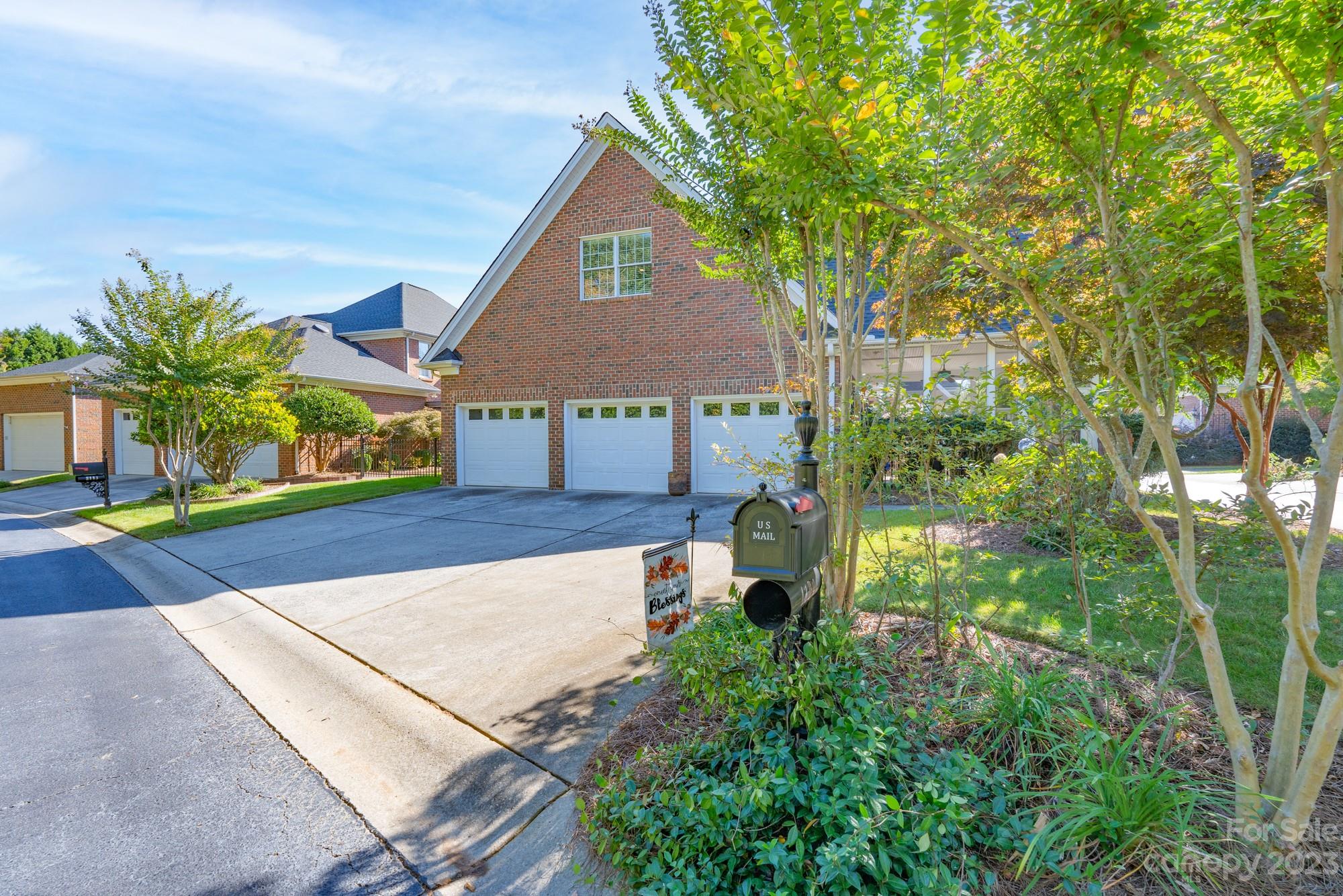 Laurel Creek - Residential