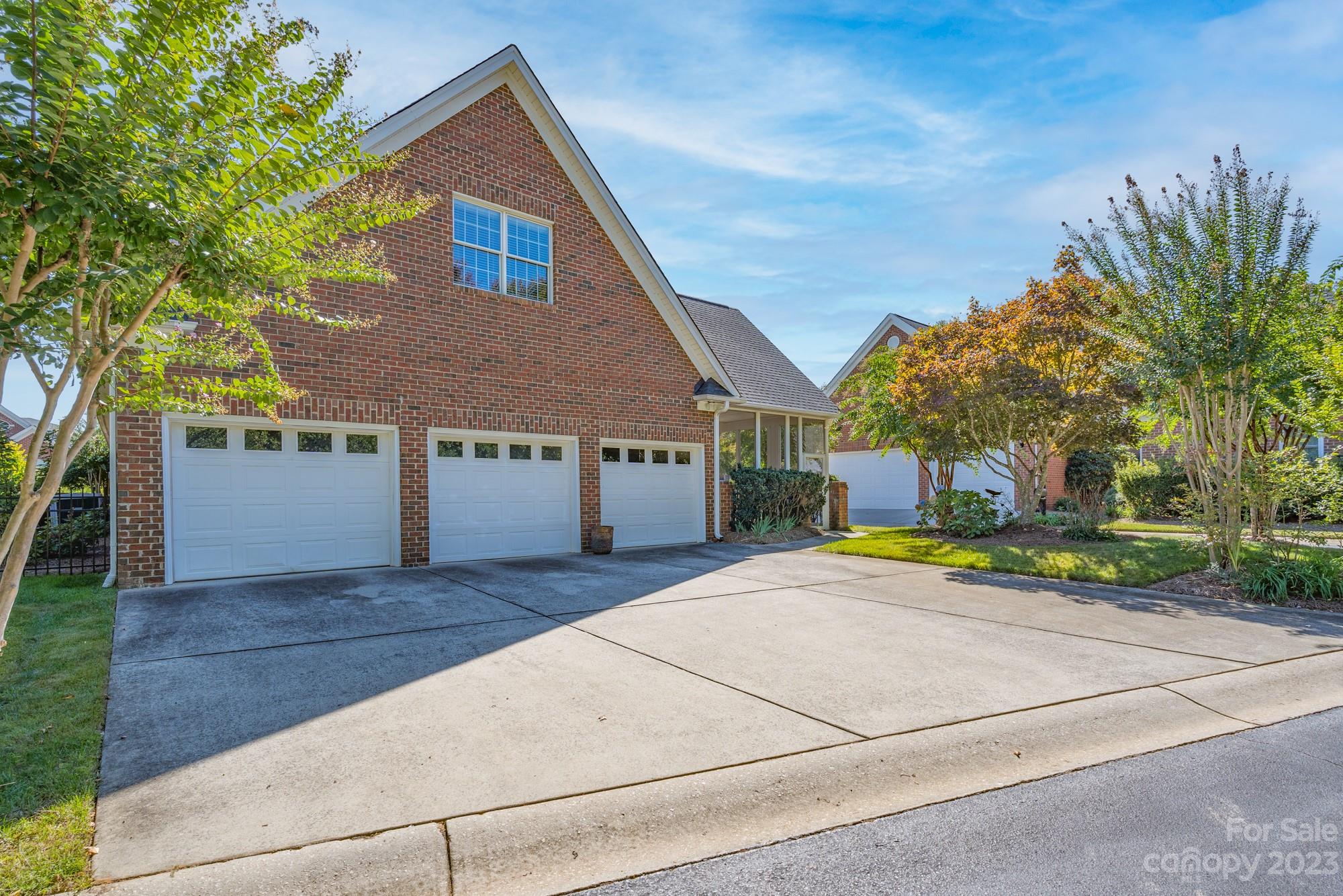 Laurel Creek - Residential