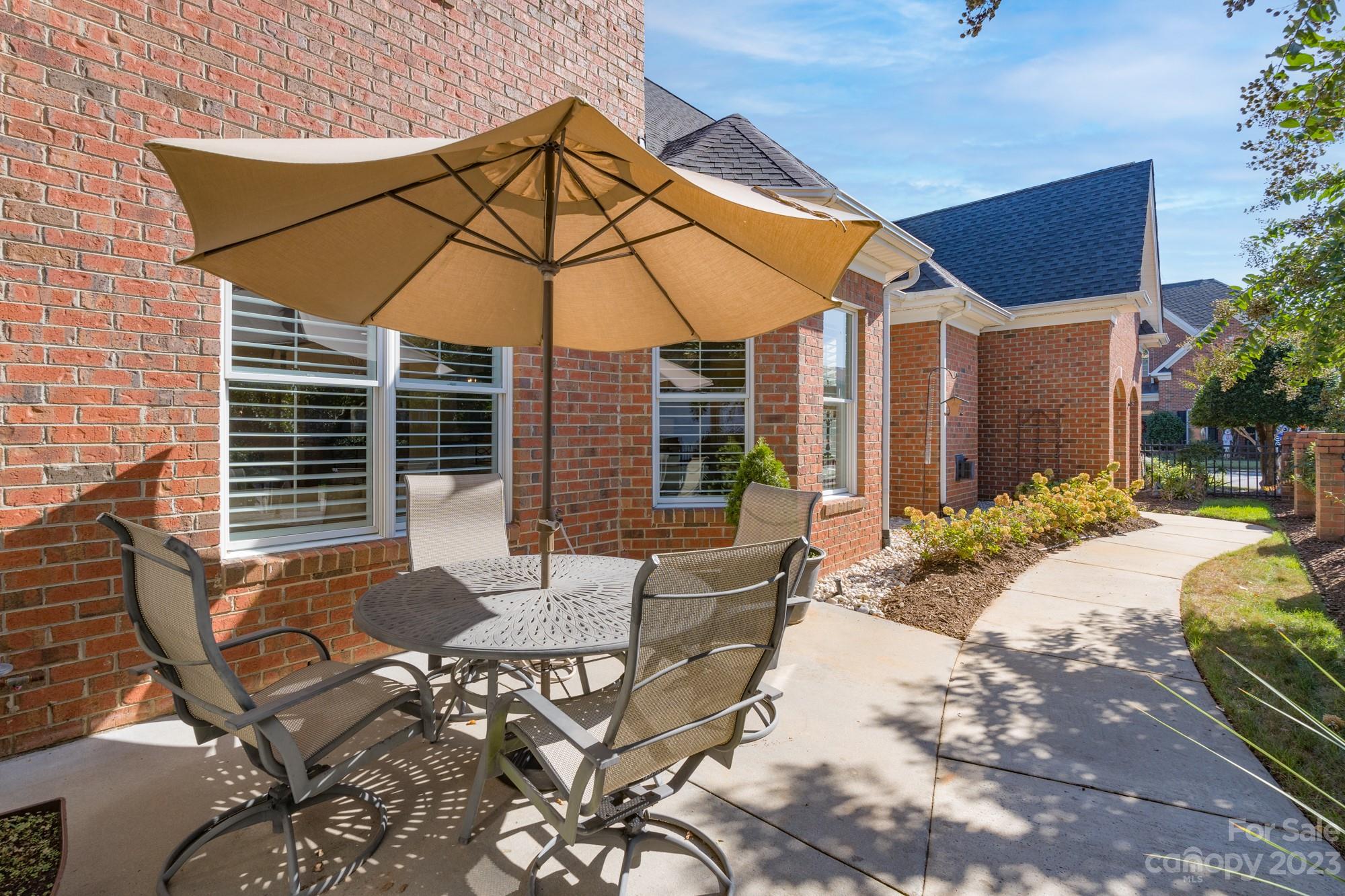 Laurel Creek - Residential