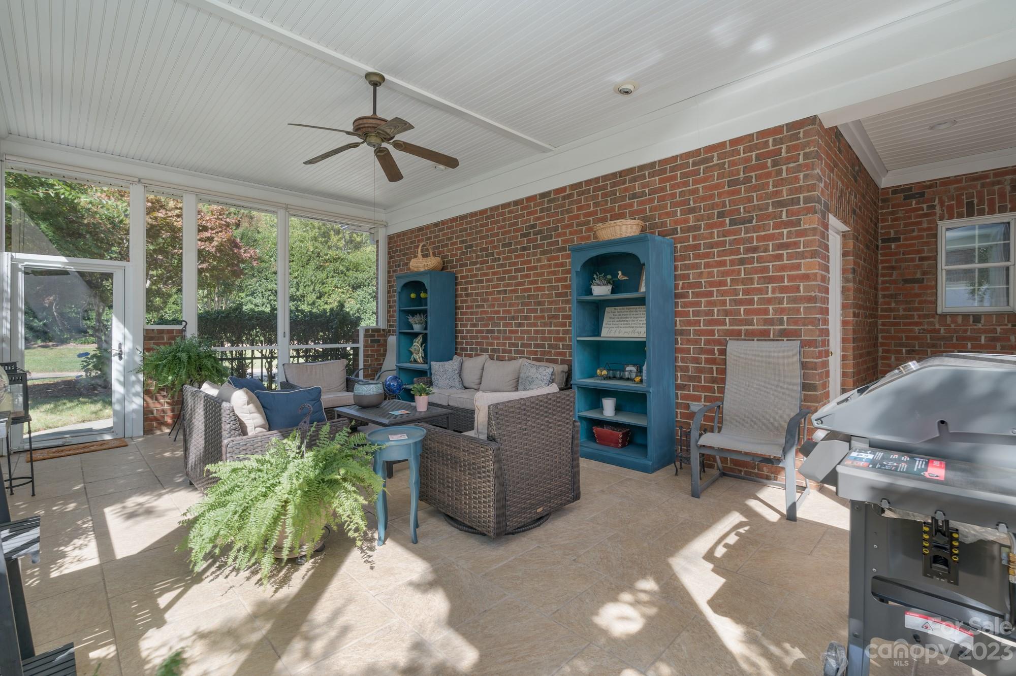 Laurel Creek - Residential