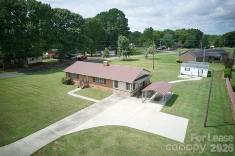Photo of 128 Killian Farm Road, Stanley, NC 28164 (MLS # 4386278)