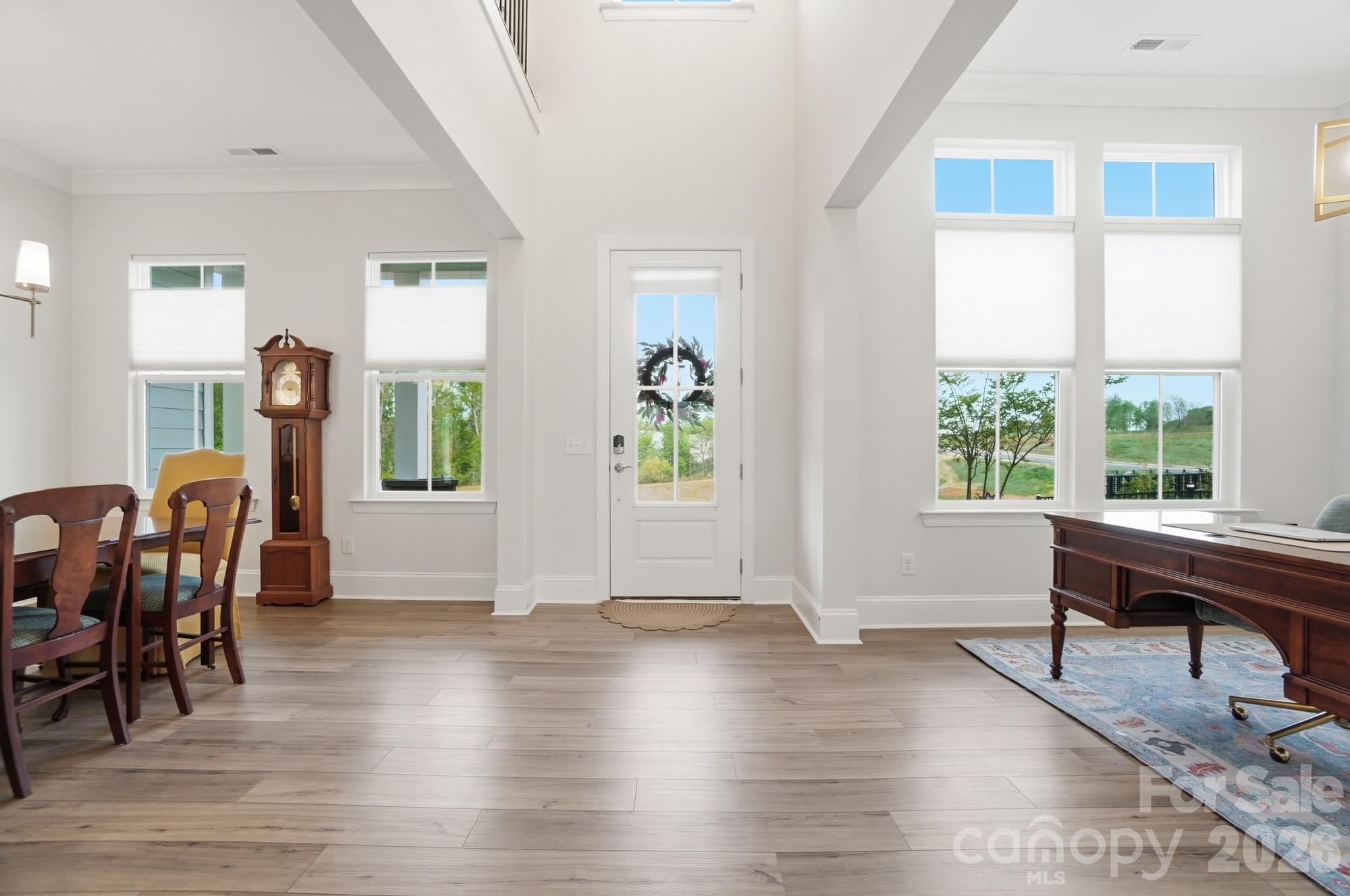 805 Lakeforest Drive