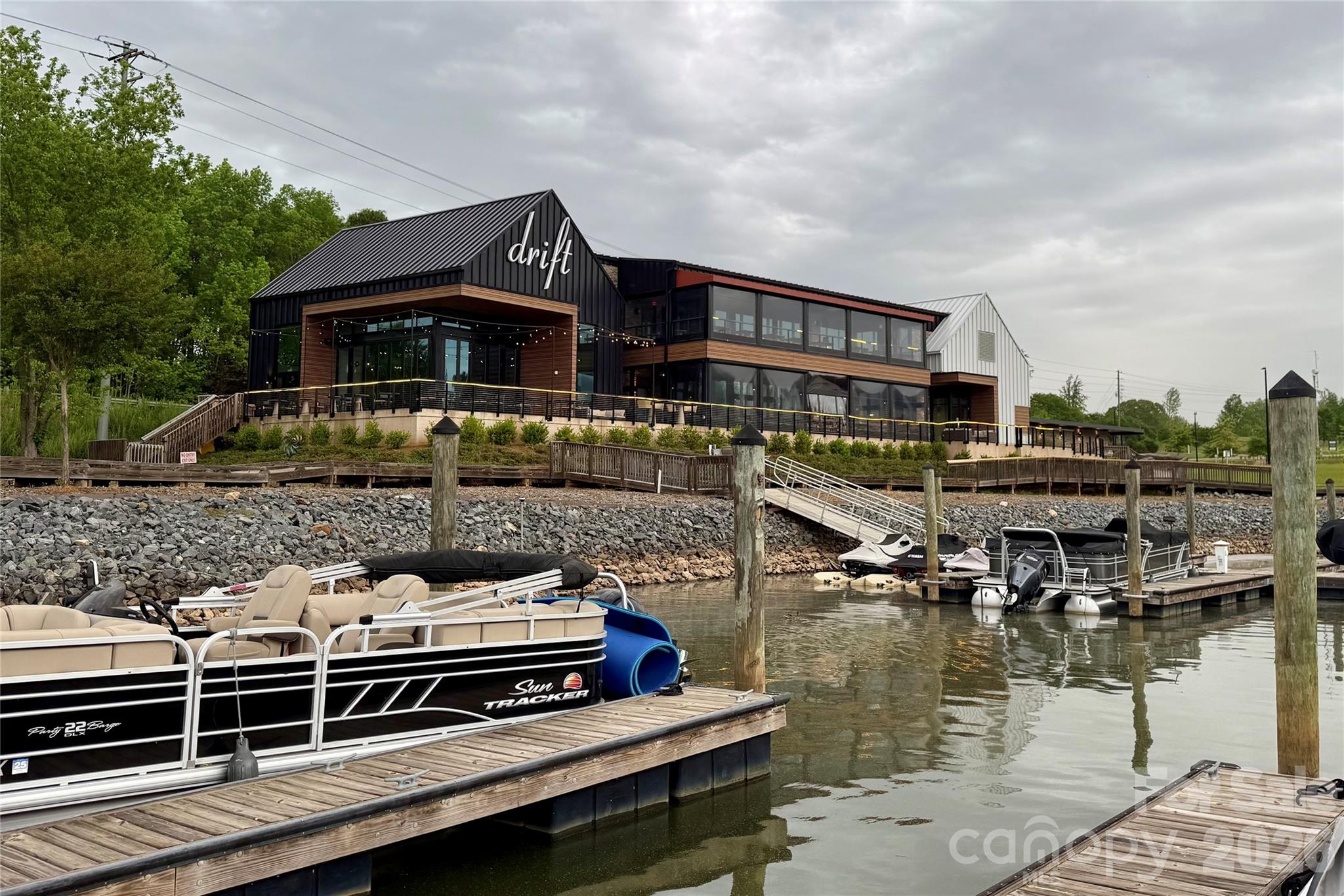 McLean - South Shore - Residential