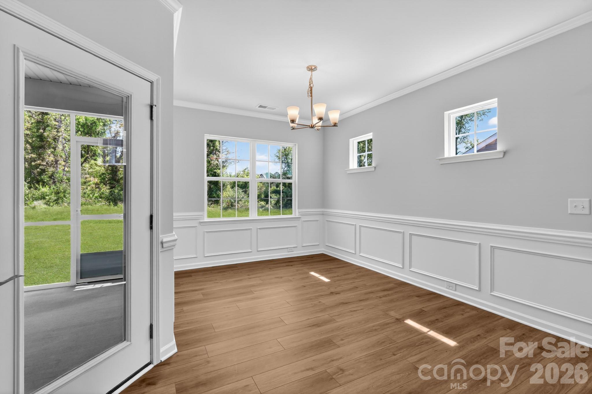 Roselyn - Residential