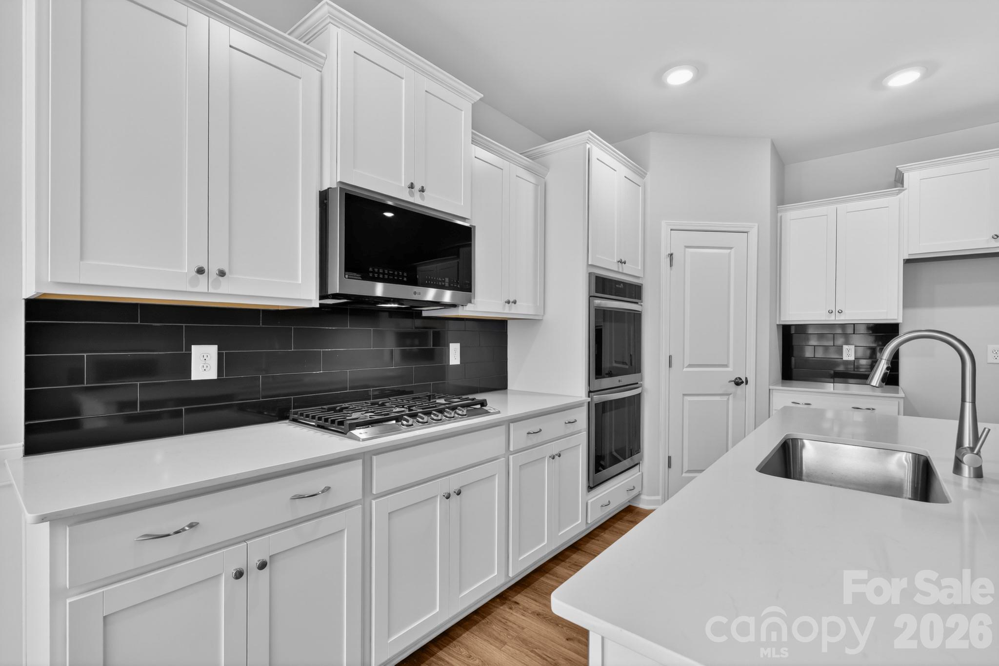 Roselyn - Residential