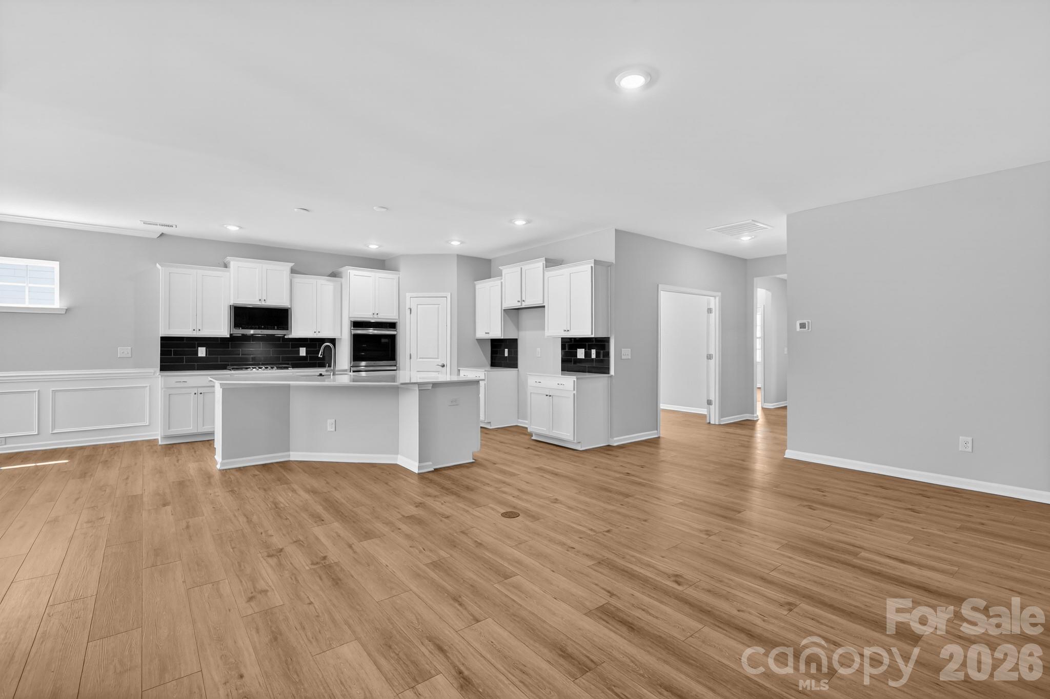 Roselyn - Residential