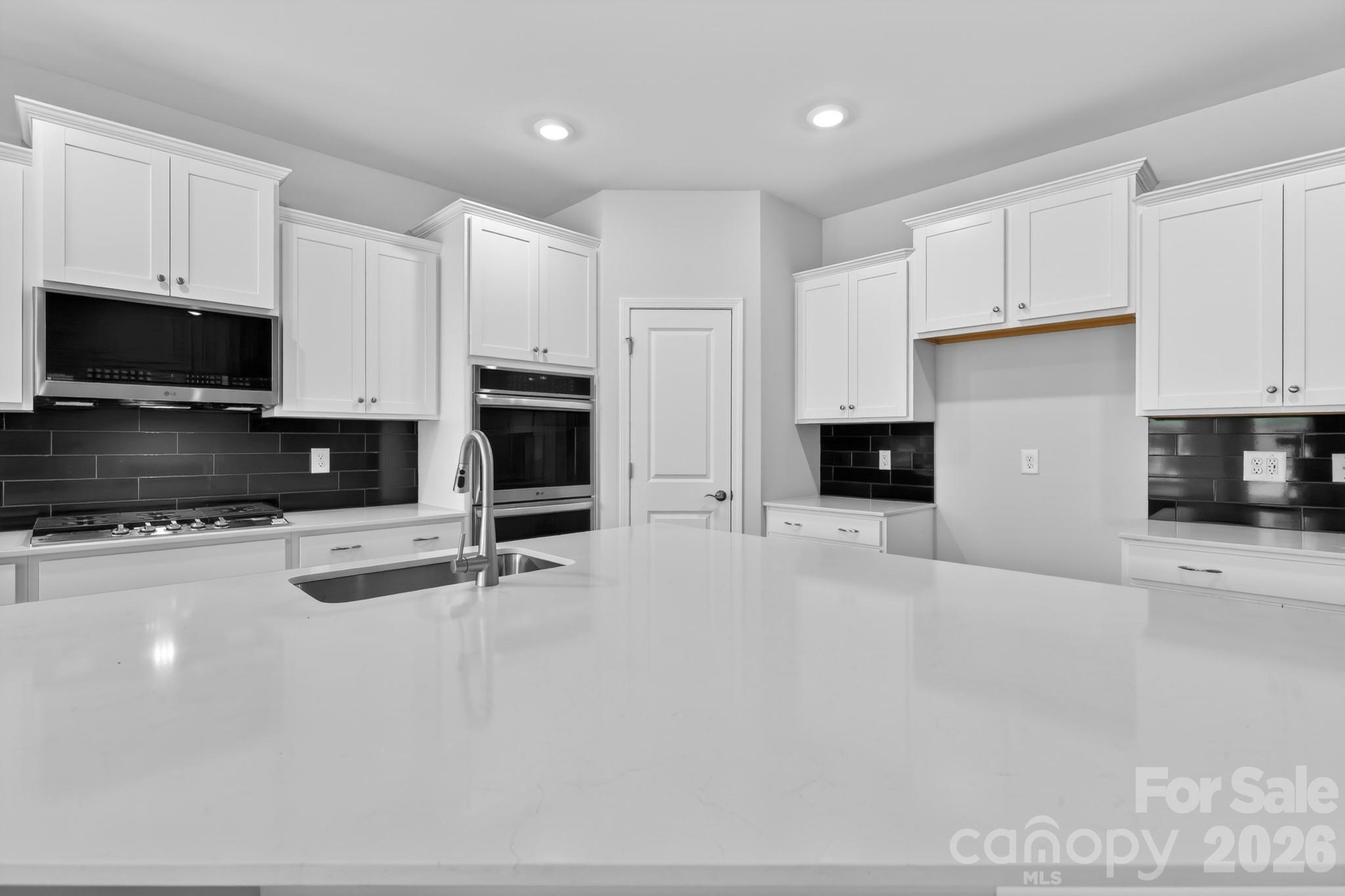 Roselyn - Residential